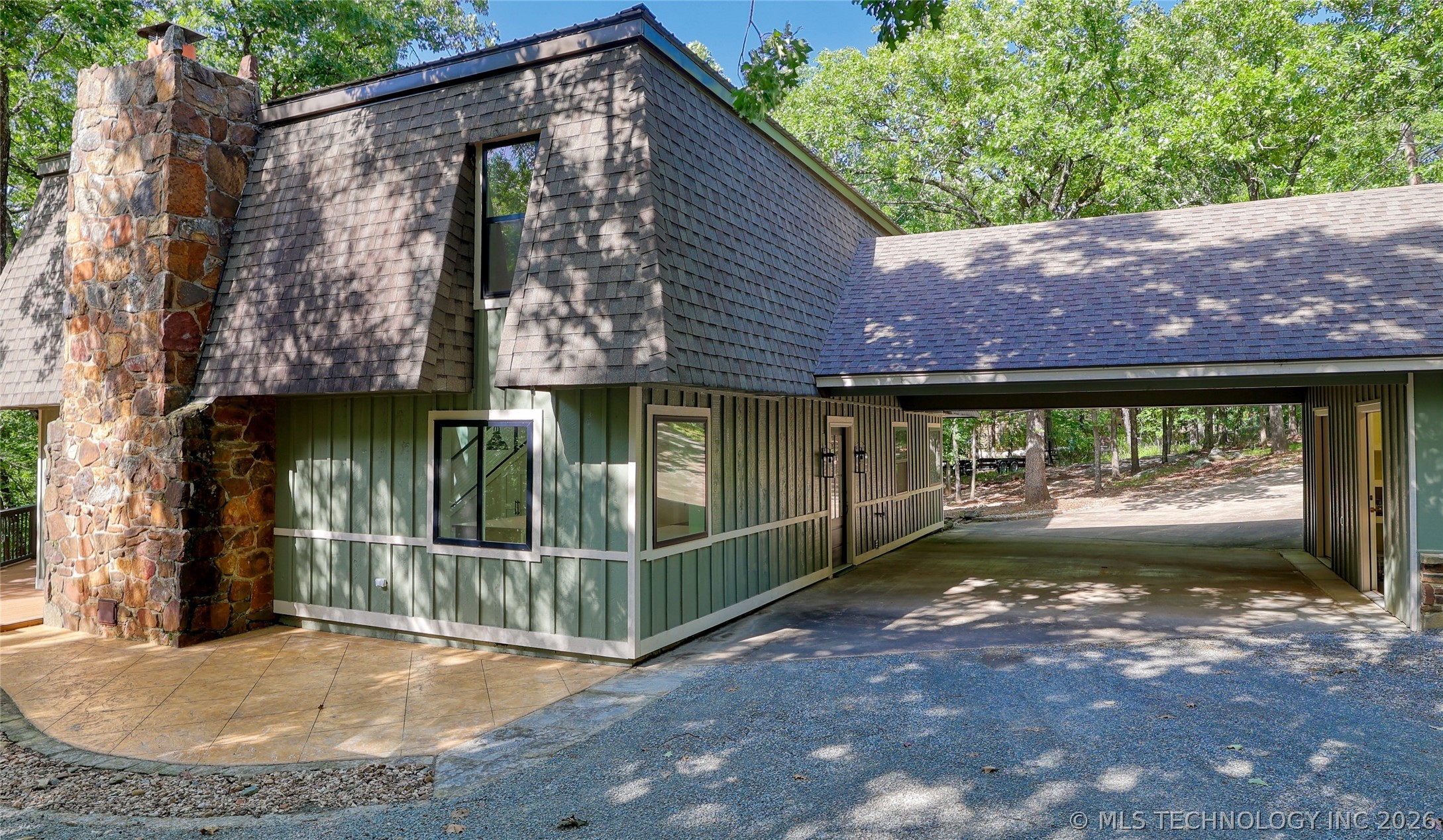 1296 Robin Hood Eufaula OK 74432