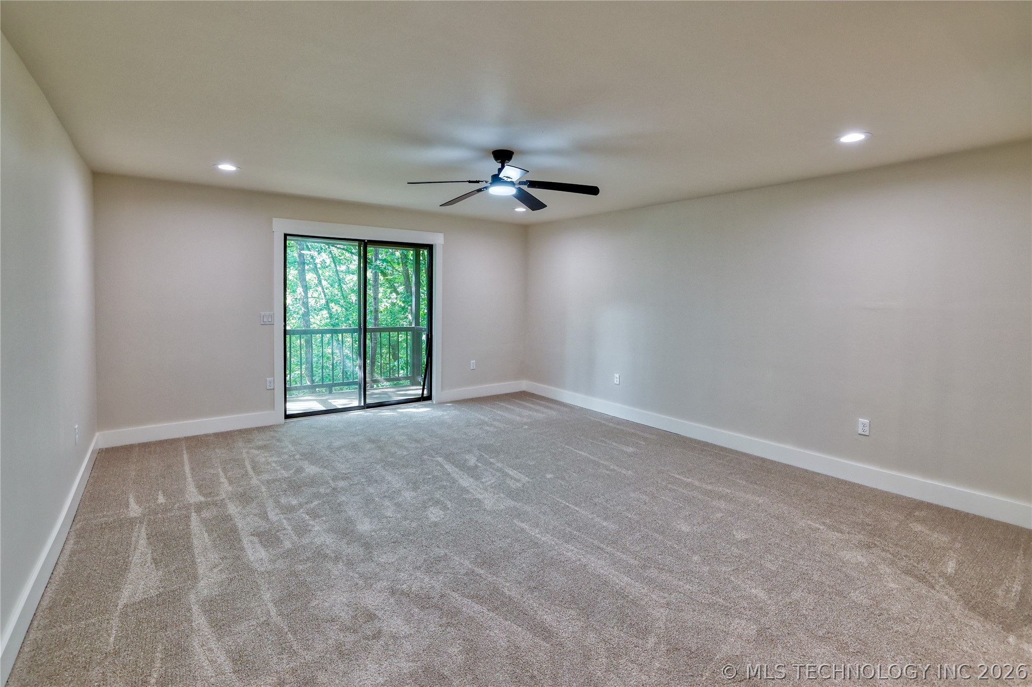 1296 Robin Hood Eufaula OK 74432