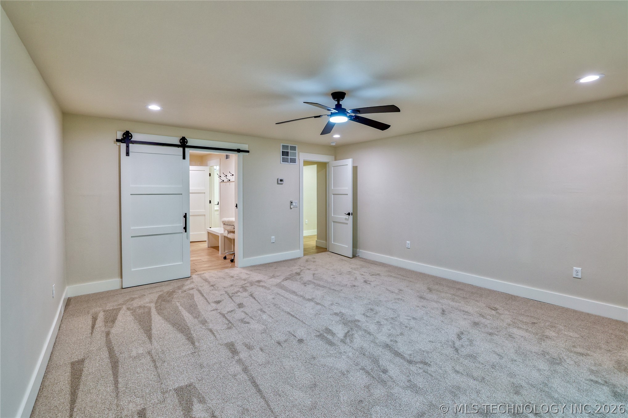 1296 Robin Hood Eufaula OK 74432