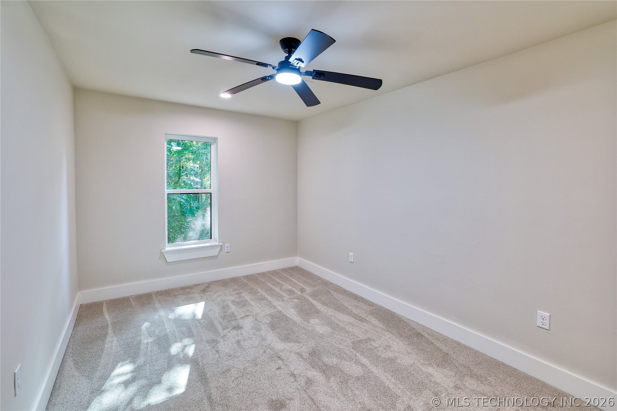 1296 Robin Hood Eufaula OK 74432