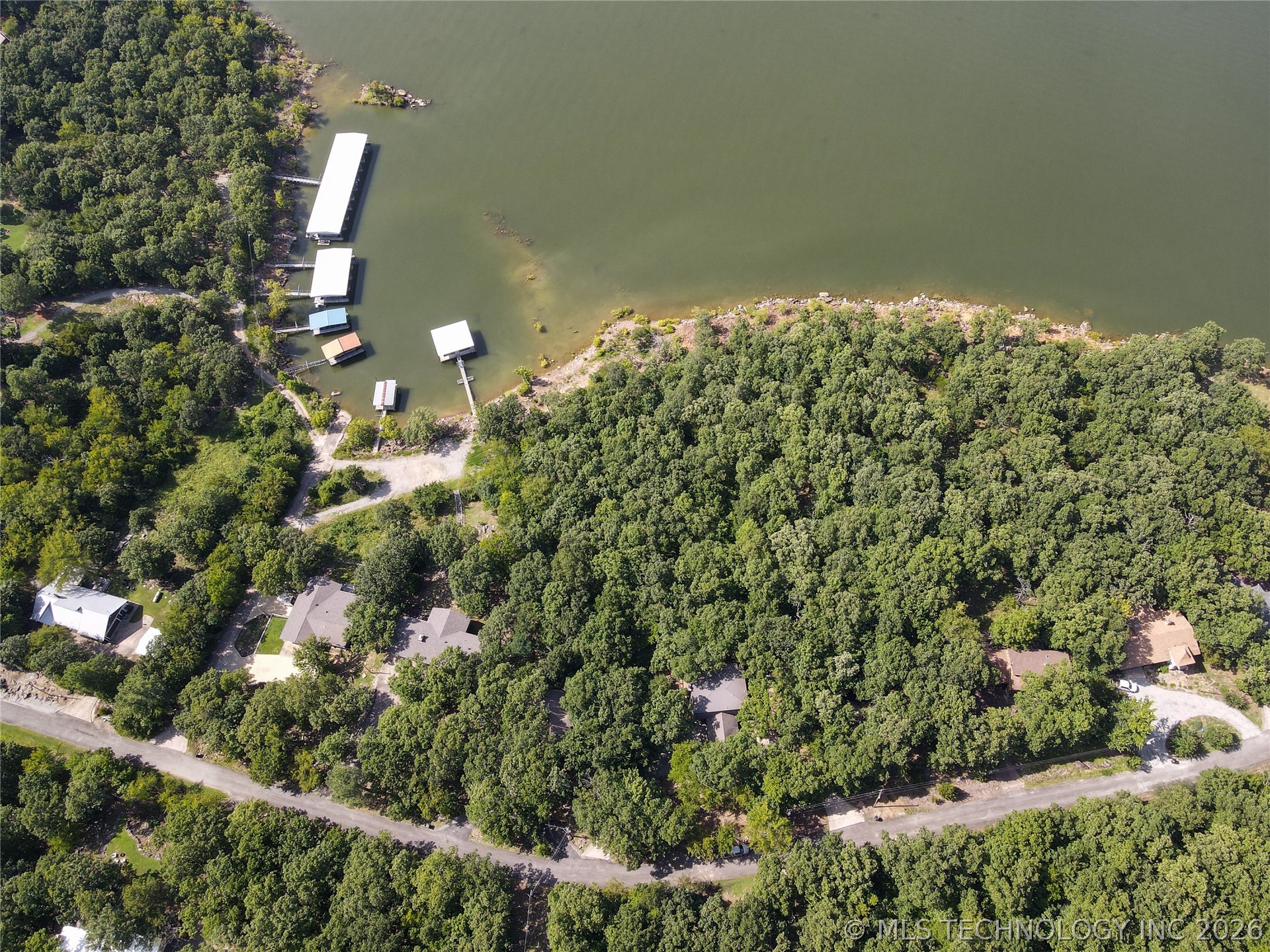 1296 Robin Hood Eufaula OK 74432