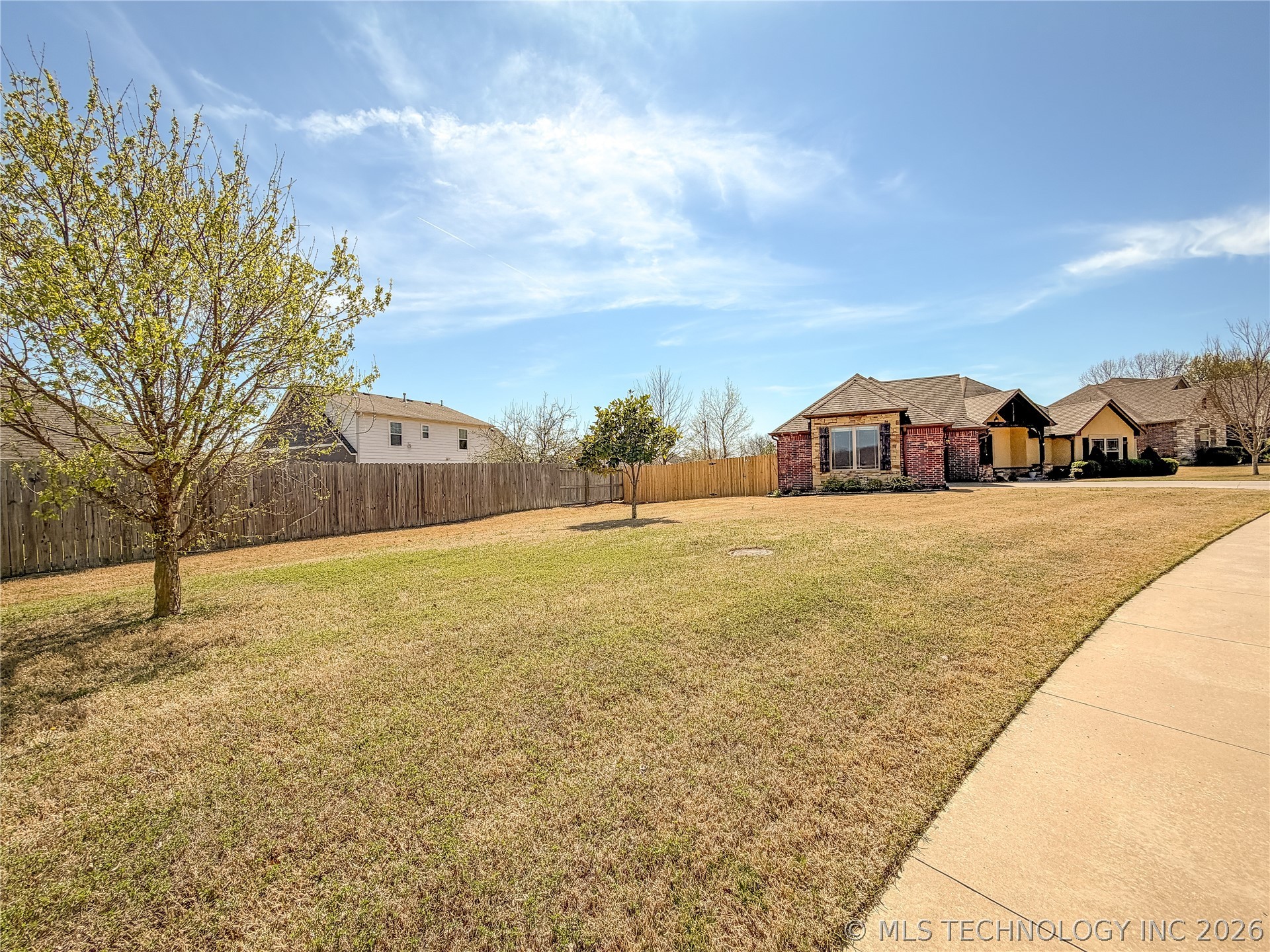 601 Kingston Place Tahlequah OK 74464