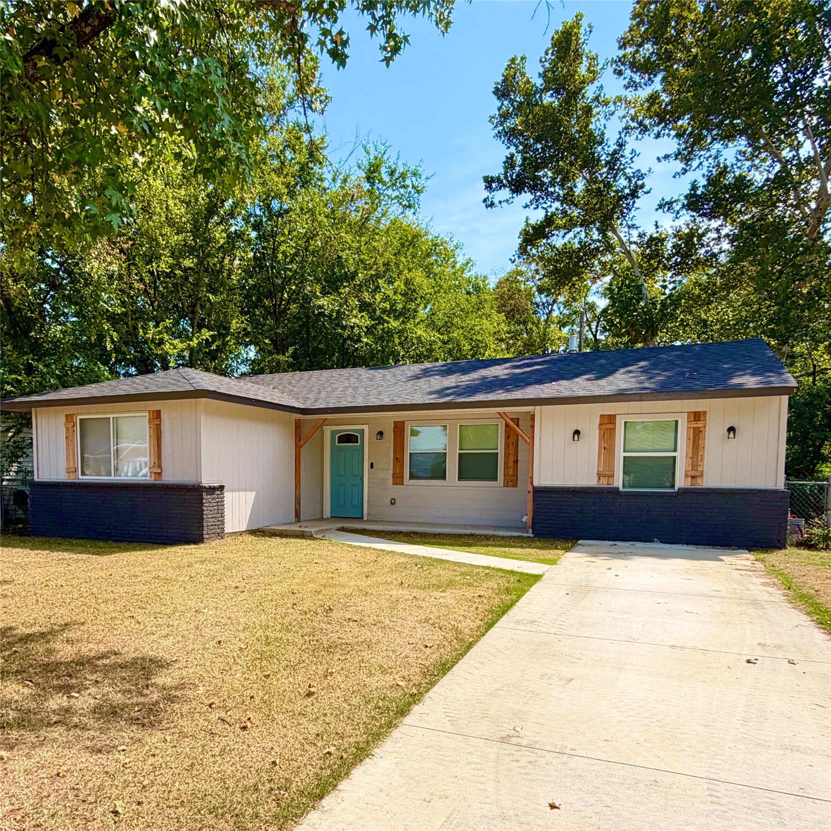 19552 E 1st Place Tulsa OK 74108