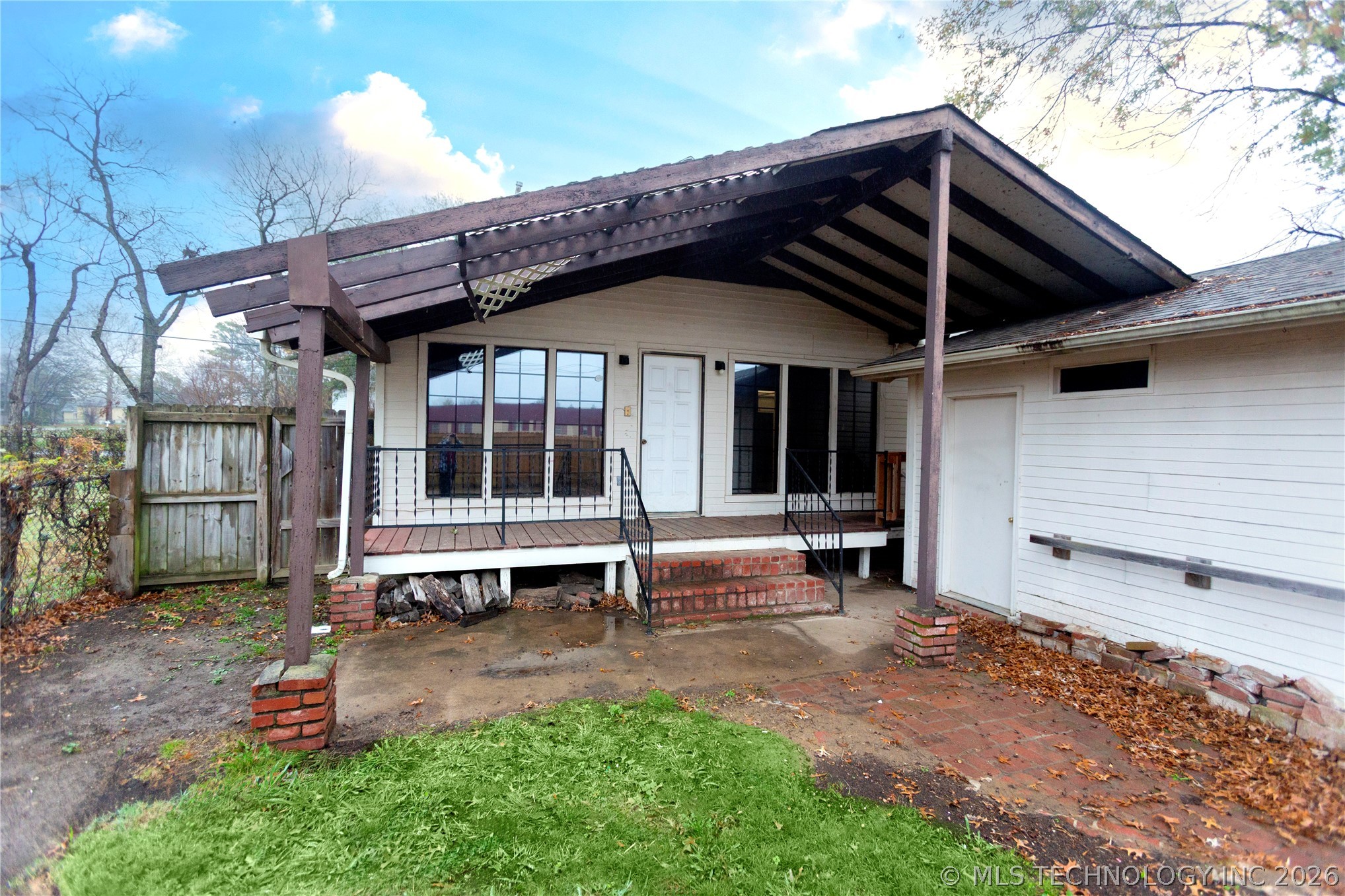 211 N State Street Wagoner OK 74467