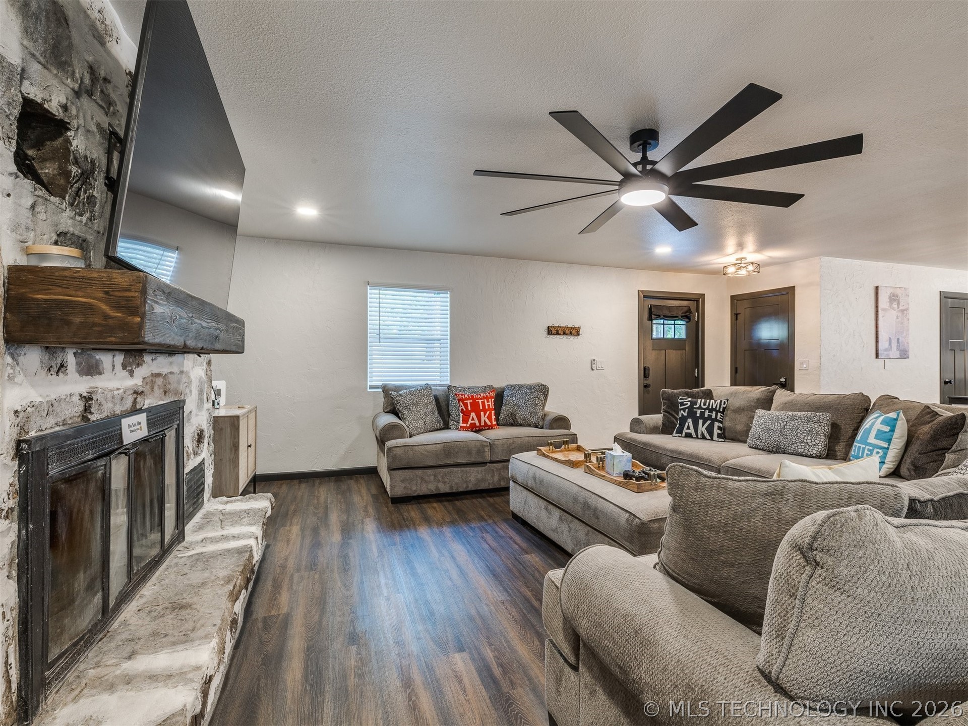 11 Port Duncan Afton OK 74331