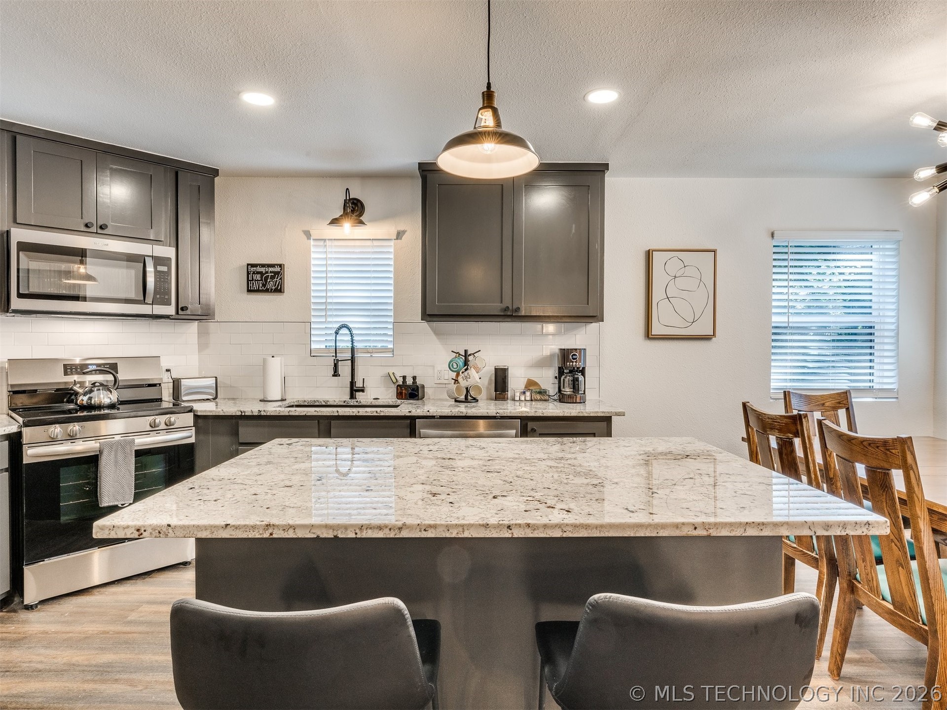 11 Port Duncan Afton OK 74331