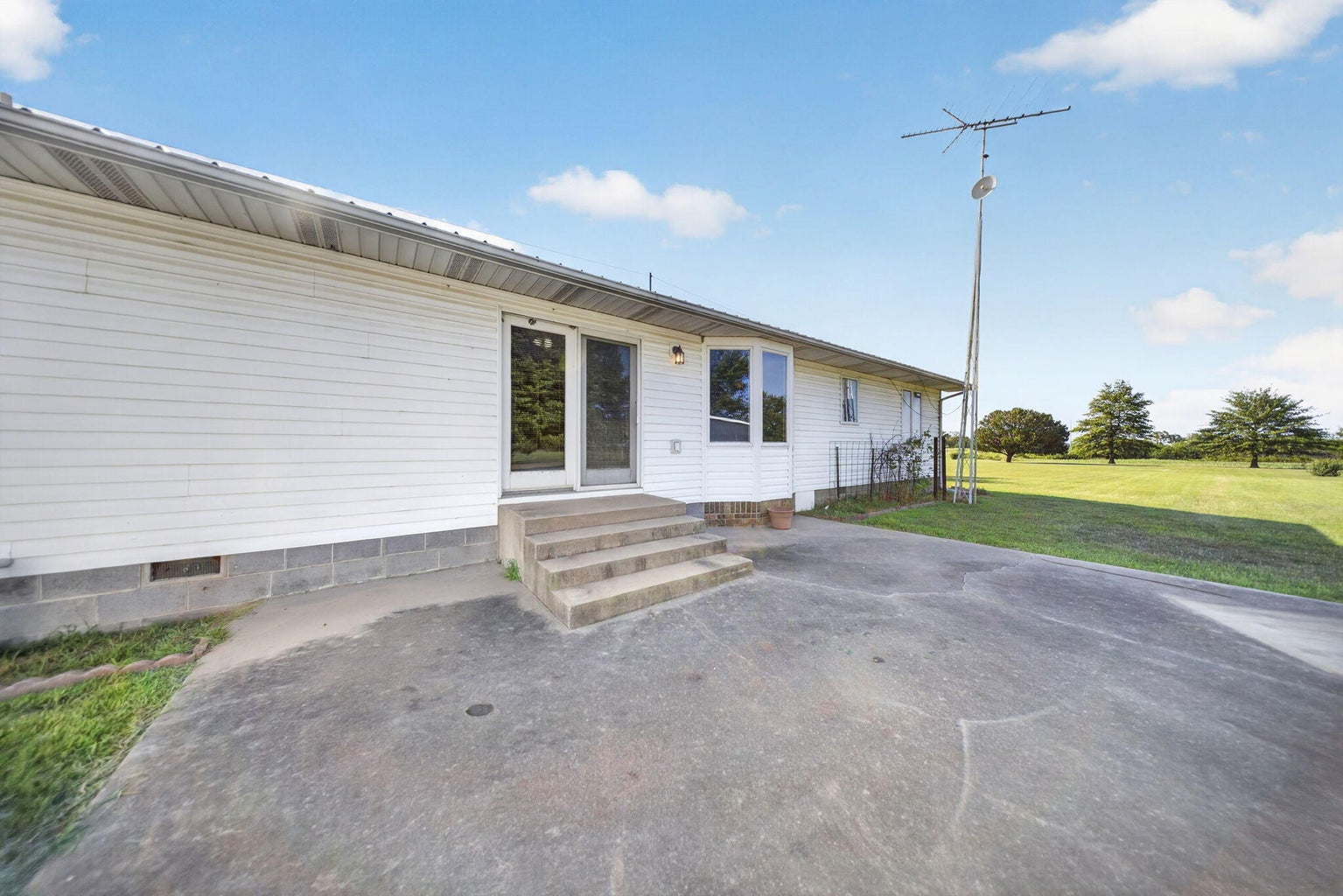 4802 Highway 2 Welch OK 74369
