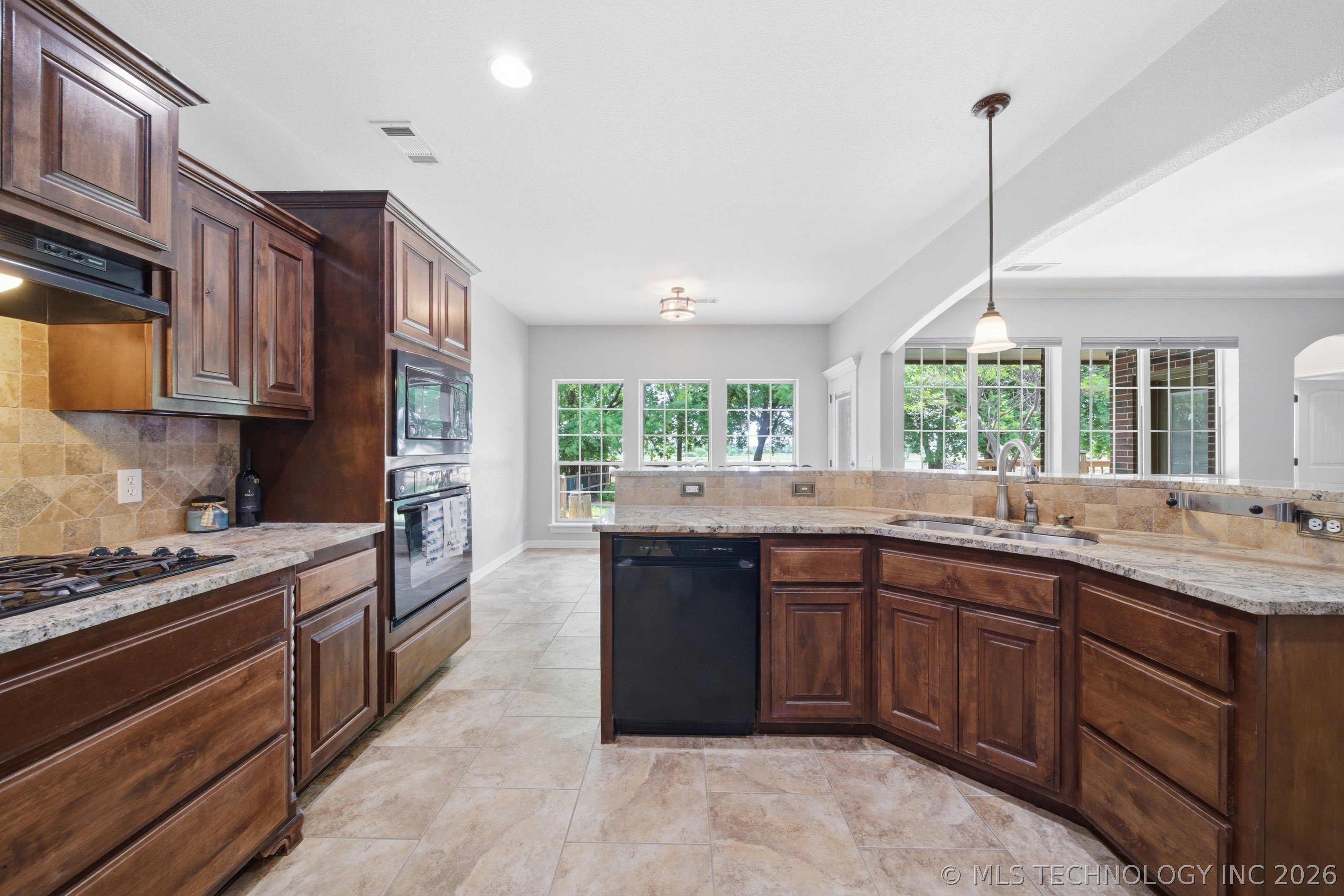 2828 N Juniper Place Broken Arrow OK 74012