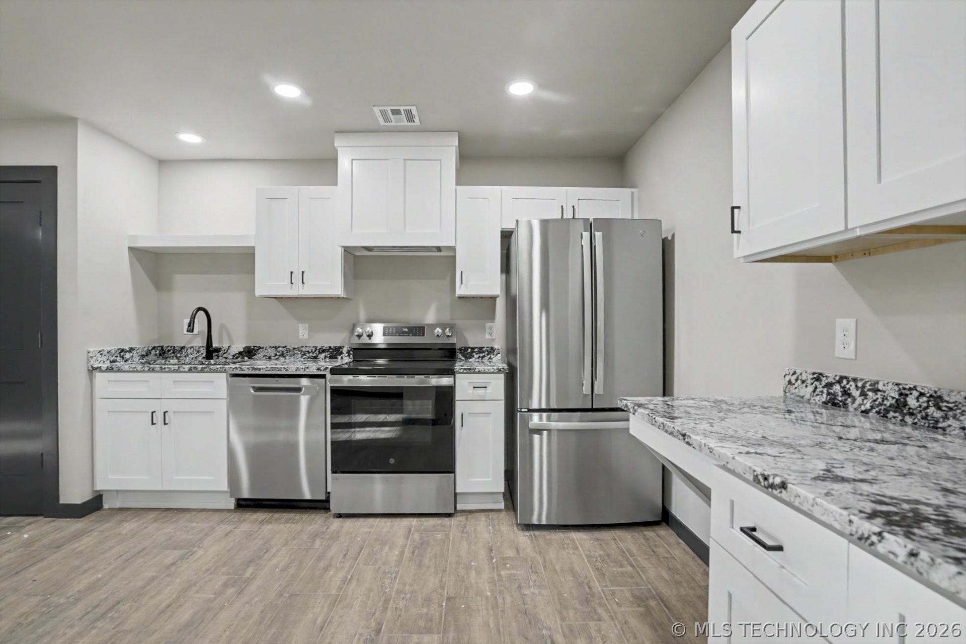 817 Henshaw Avenue Sapulpa OK 74066