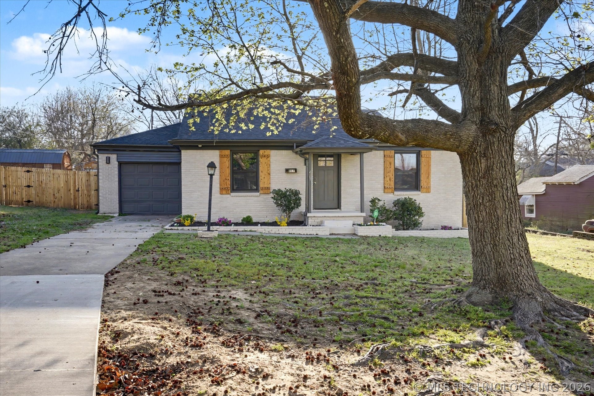 817 Henshaw Avenue Sapulpa OK 74066