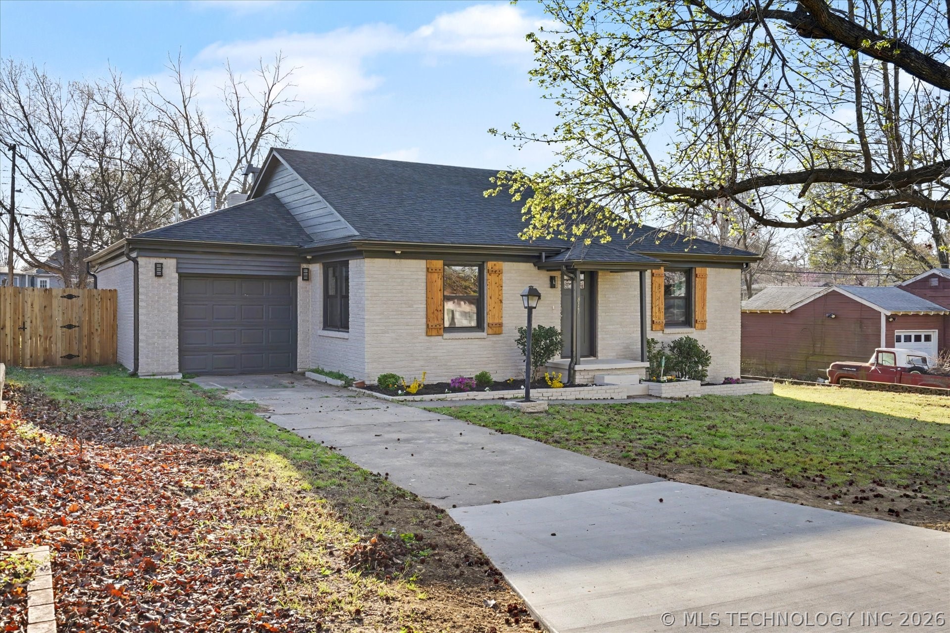 817 Henshaw Avenue Sapulpa OK 74066