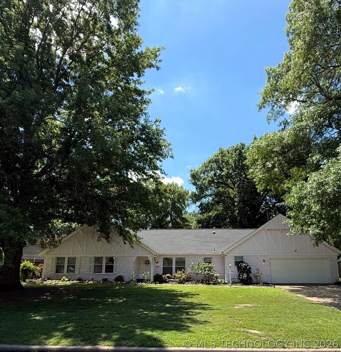 1209 Oakwood Drive Broken Arrow OK 74011