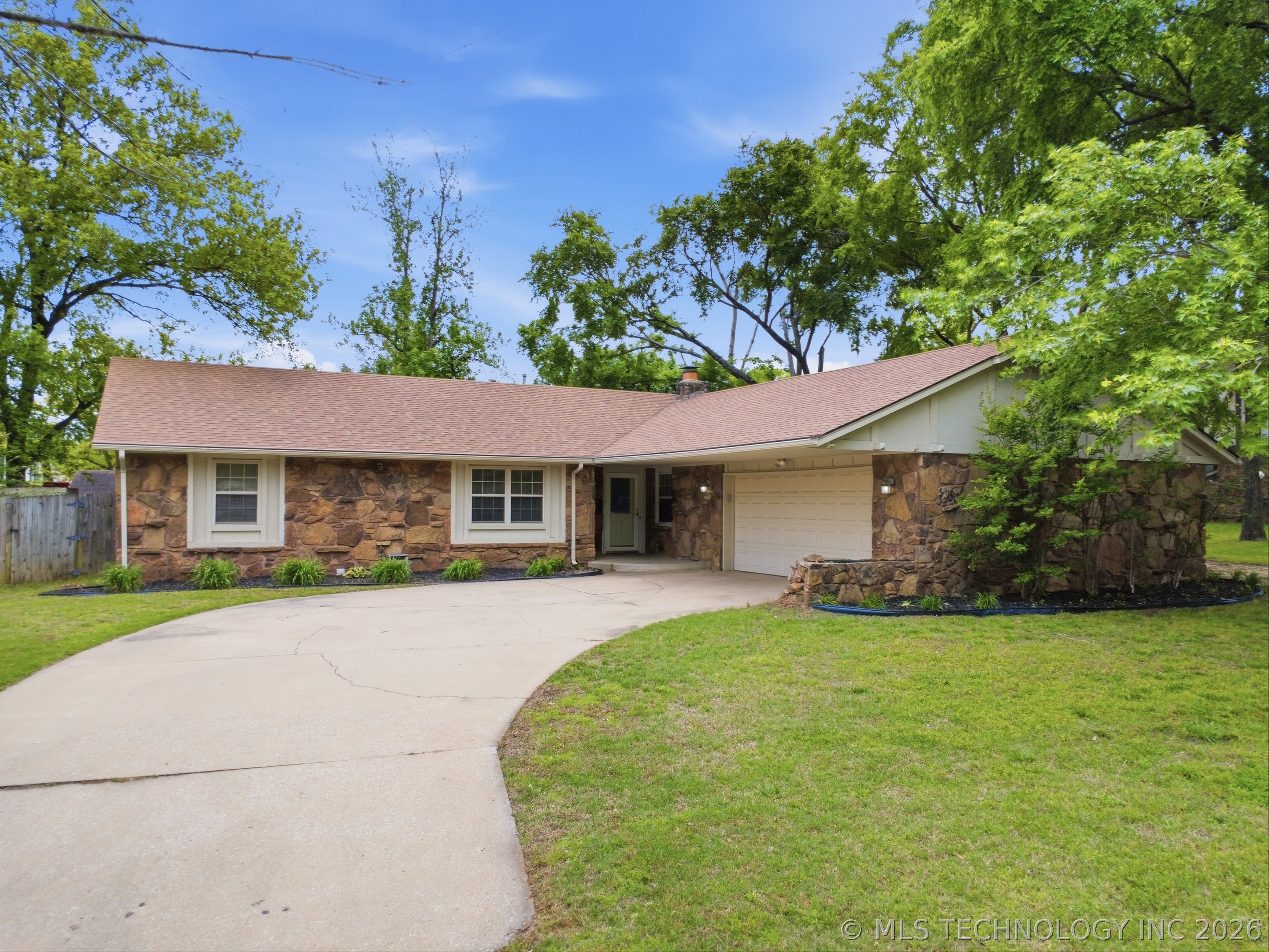 1005 E 12th Street Claremore OK 74017