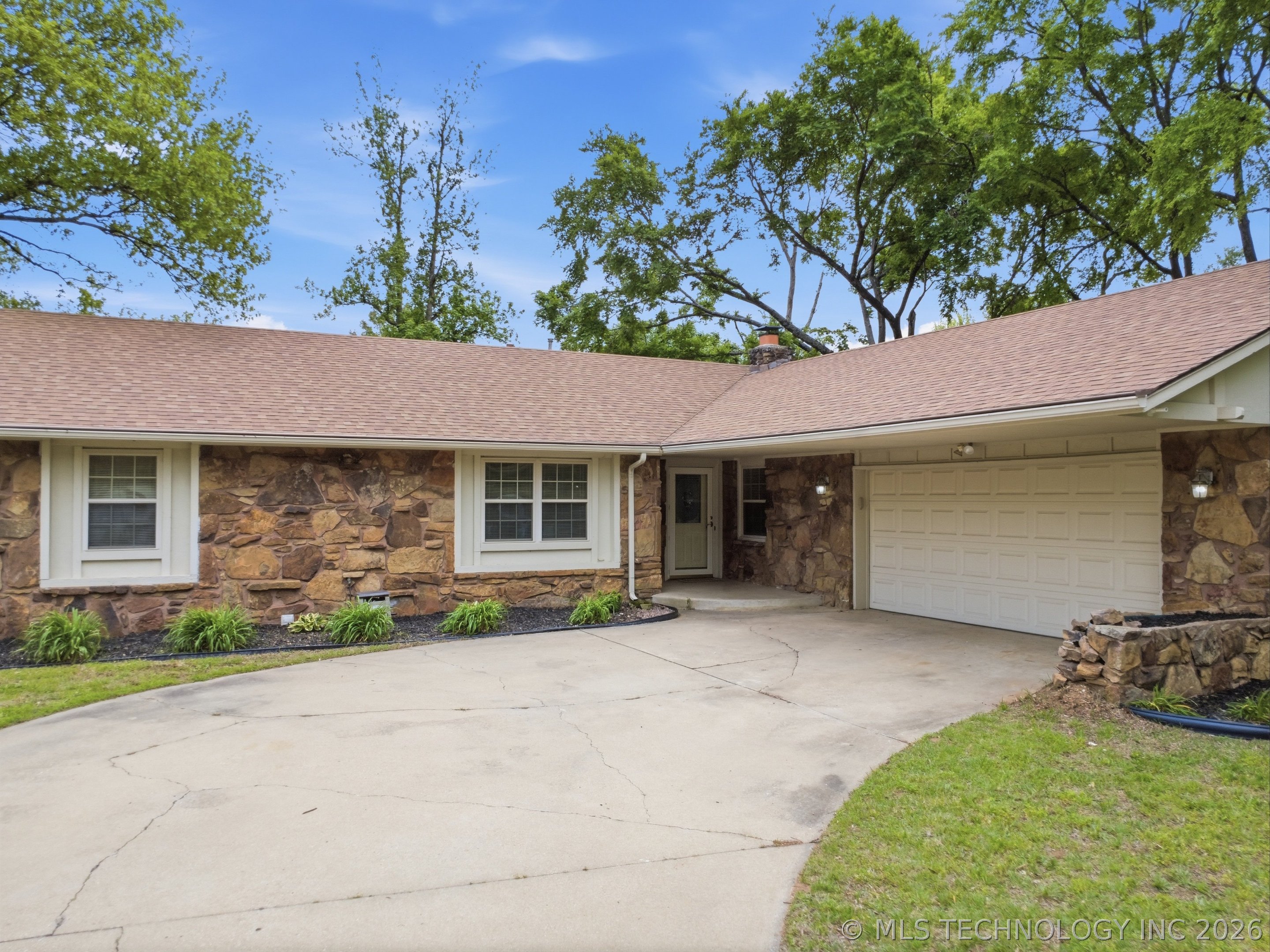 1005 E 12th Street Claremore OK 74017