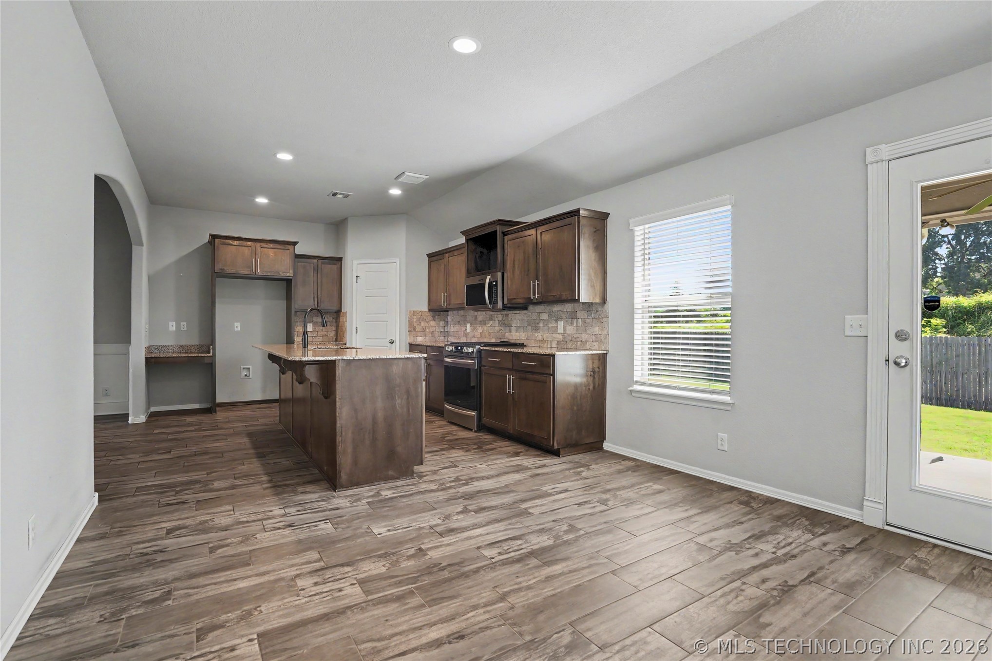 2433 S Maple Avenue Broken Arrow OK 74012