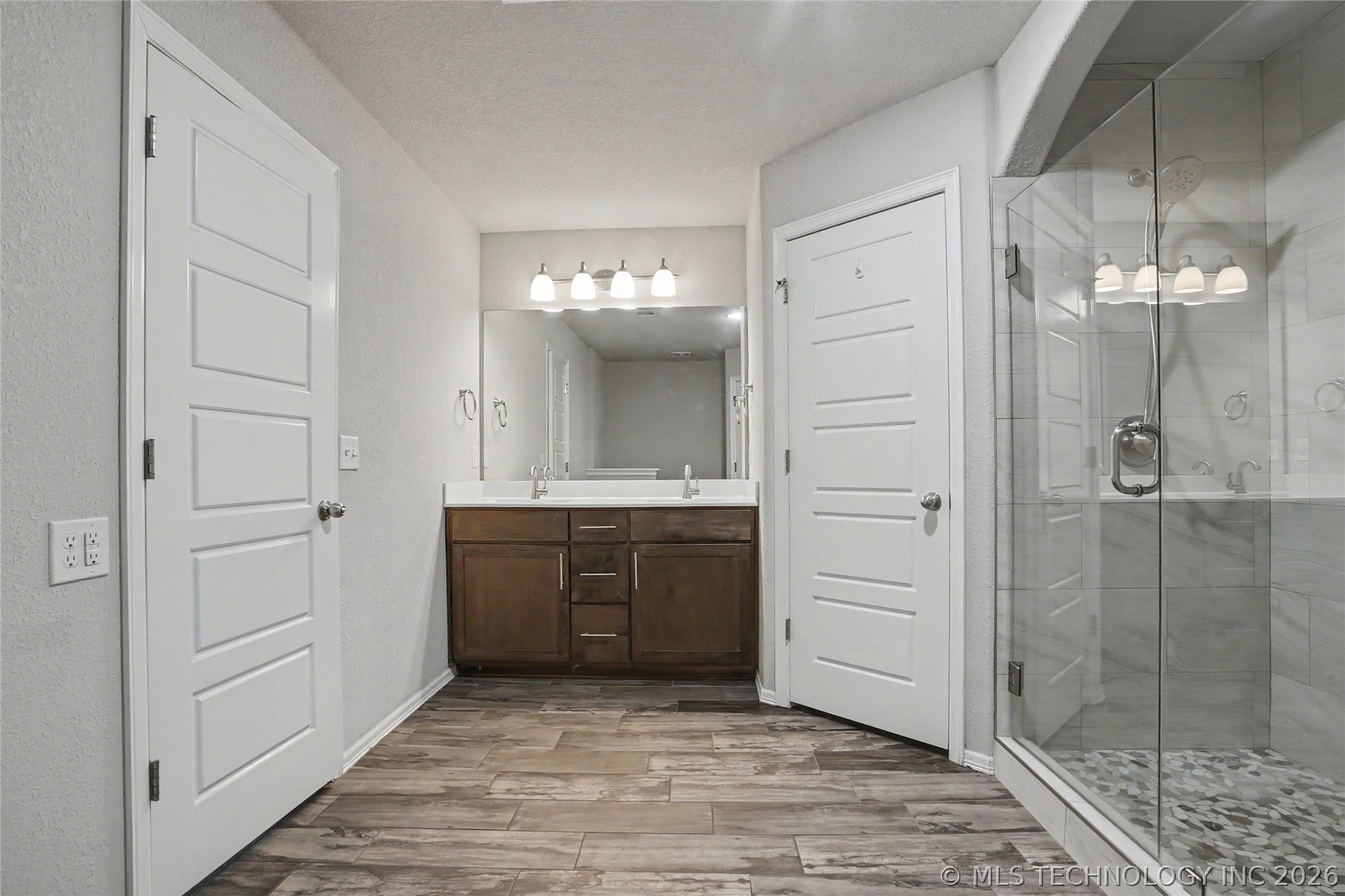 2433 S Maple Avenue Broken Arrow OK 74012