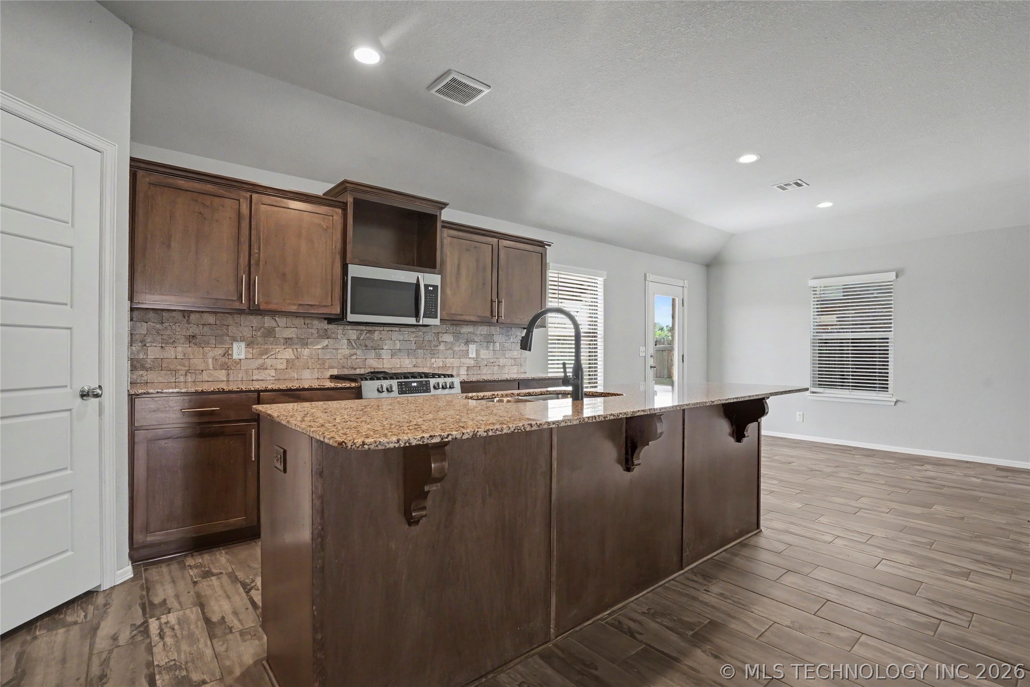 2433 S Maple Avenue Broken Arrow OK 74012