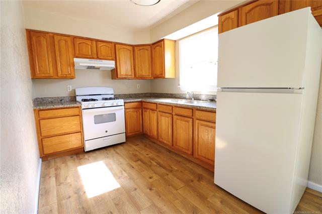 320 W 63rd Place N Tulsa OK 74126