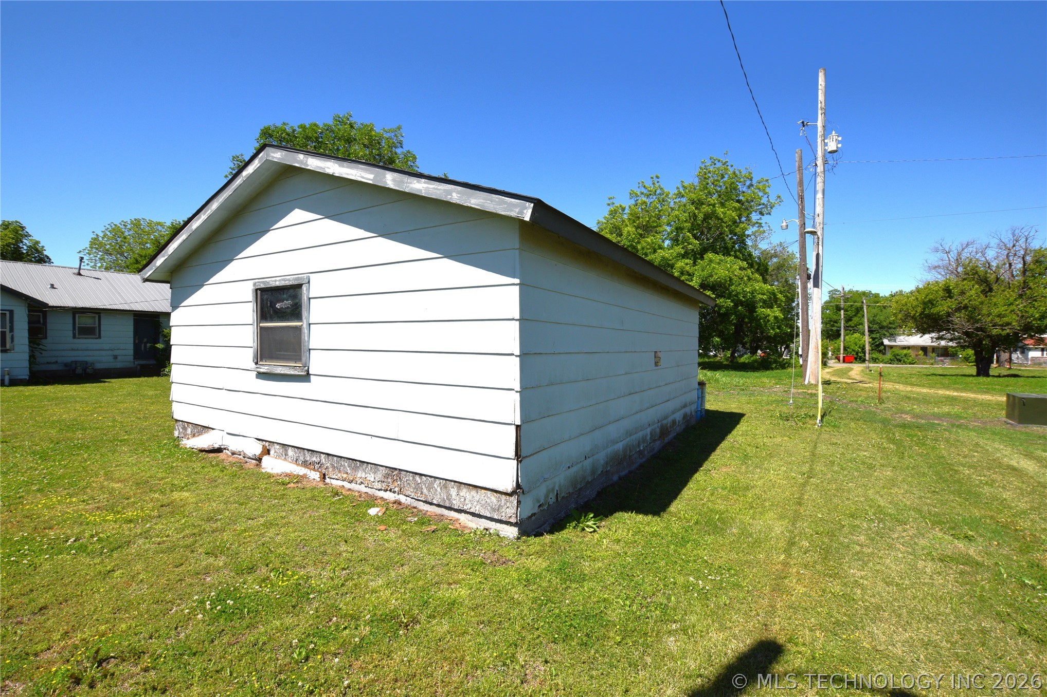 13 W Chestnut Street Stilwell OK 74960