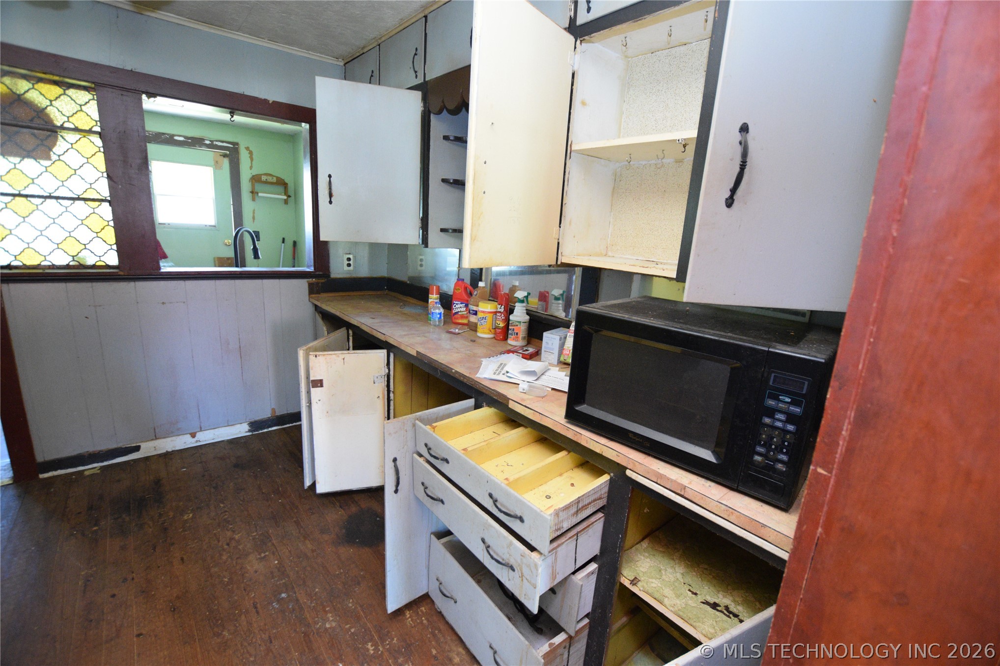 13 W Chestnut Street Stilwell OK 74960