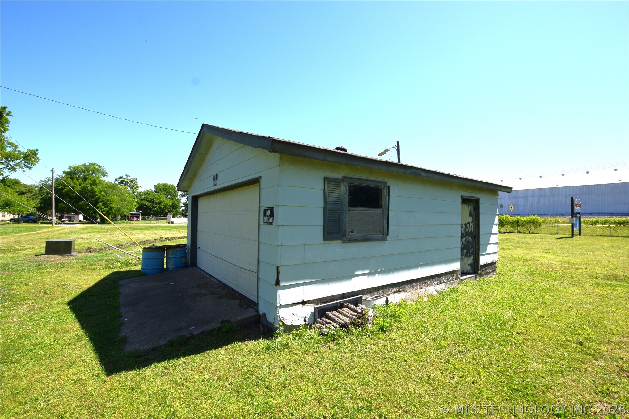 13 W Chestnut Street Stilwell OK 74960