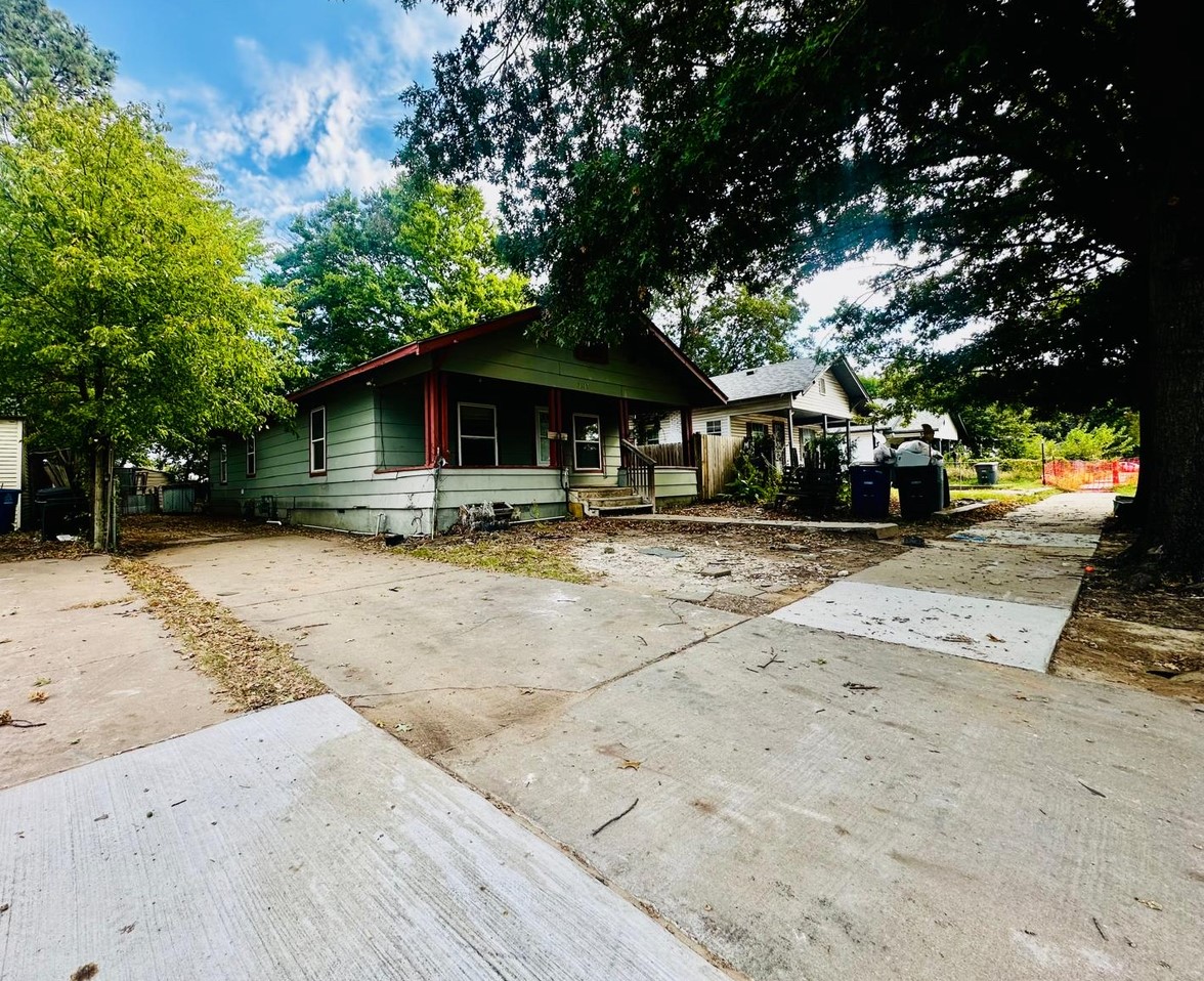 2517 E Admiral Court Tulsa OK 74110