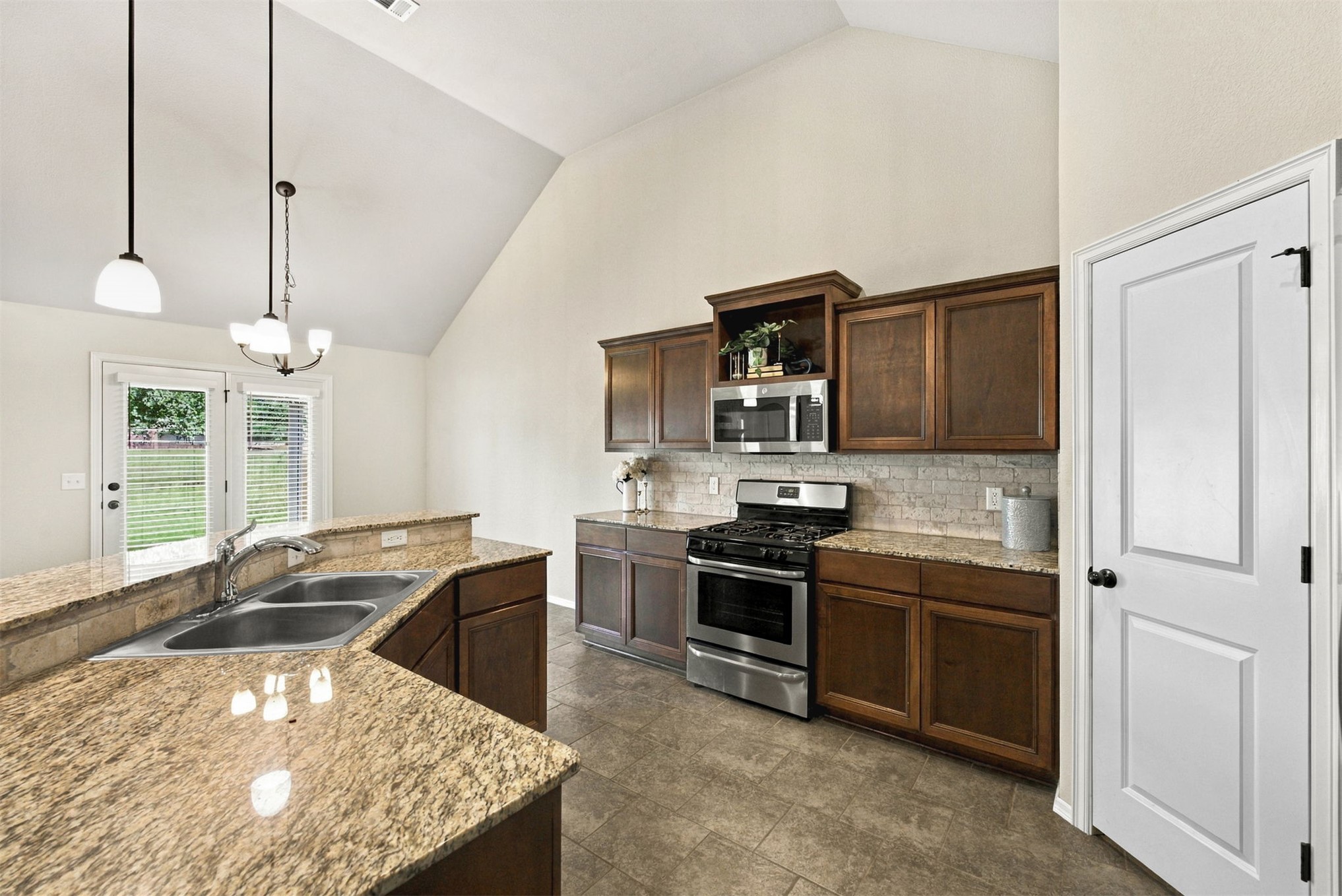 2612 W Van Buren Court Broken Arrow OK 74011