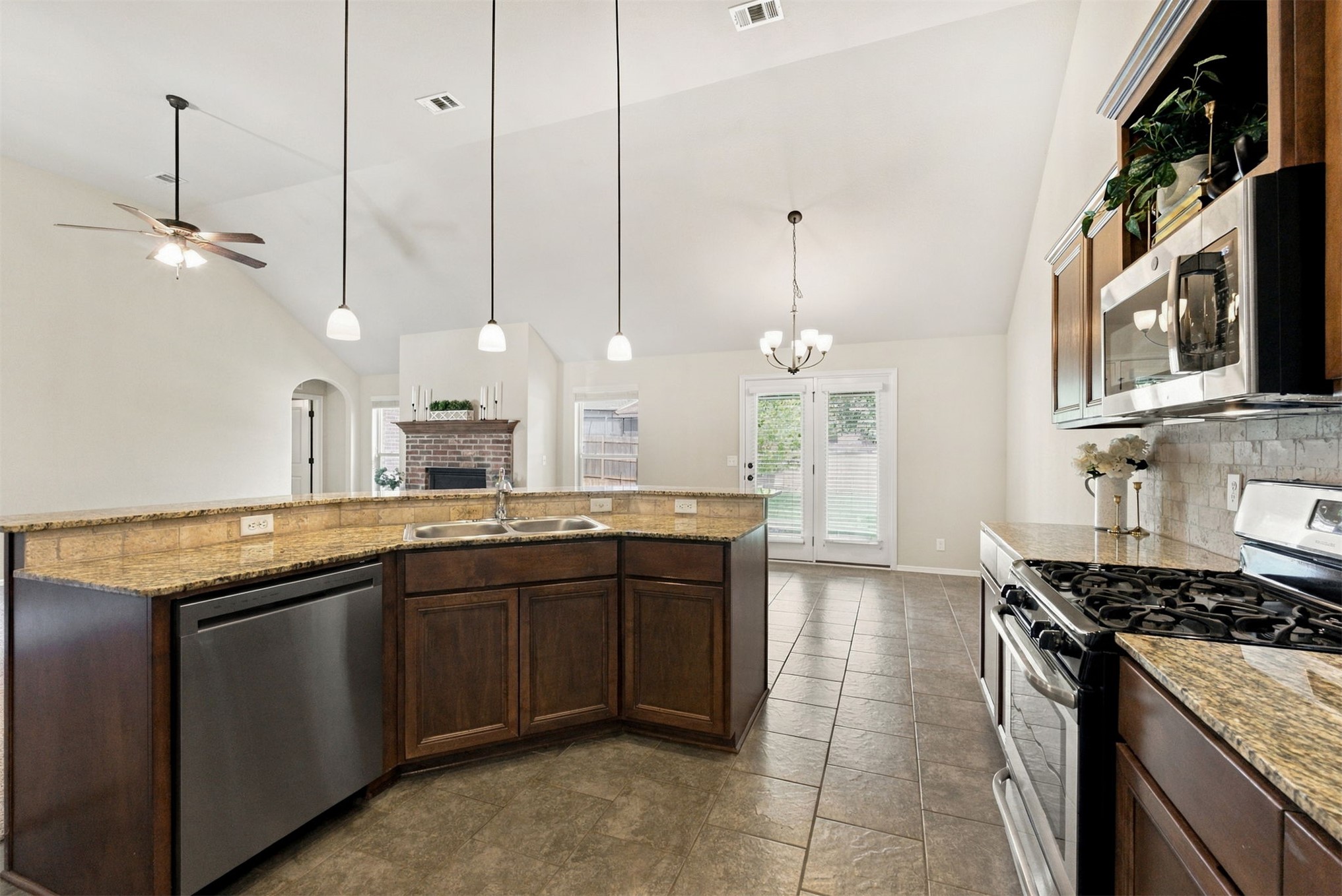 2612 W Van Buren Court Broken Arrow OK 74011