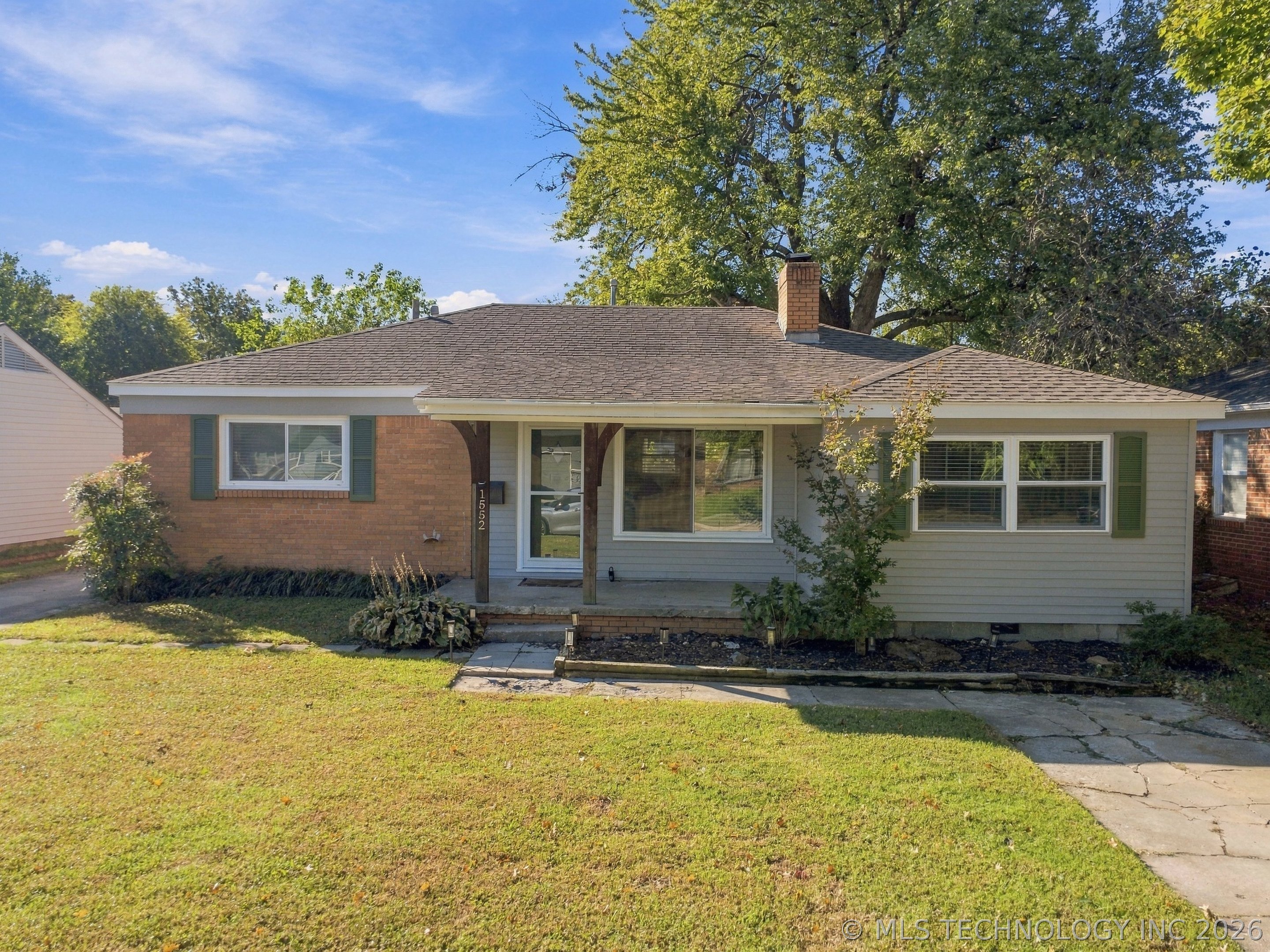 1552 E 49th Place Tulsa OK 74105