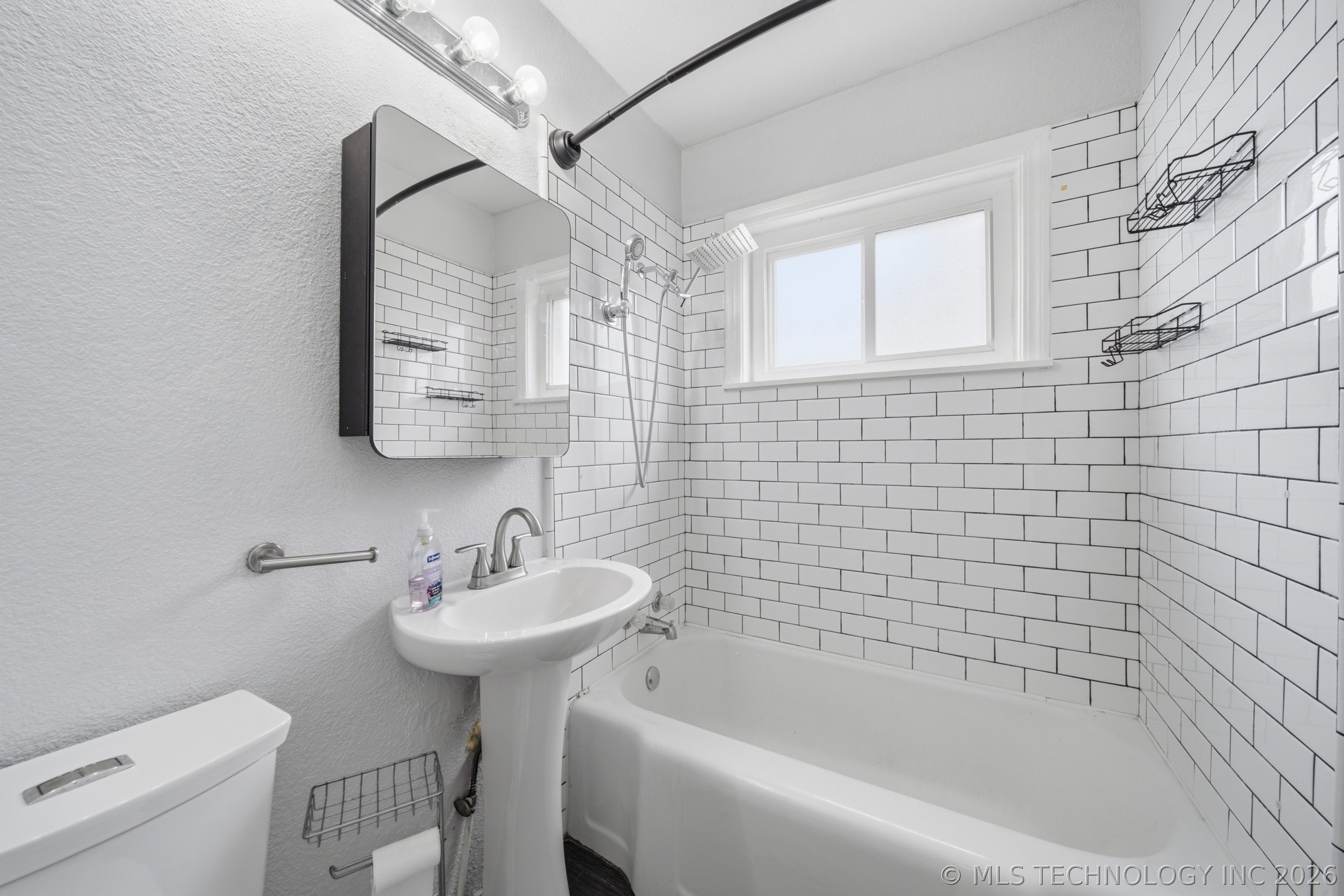 1552 E 49th Place Tulsa OK 74105