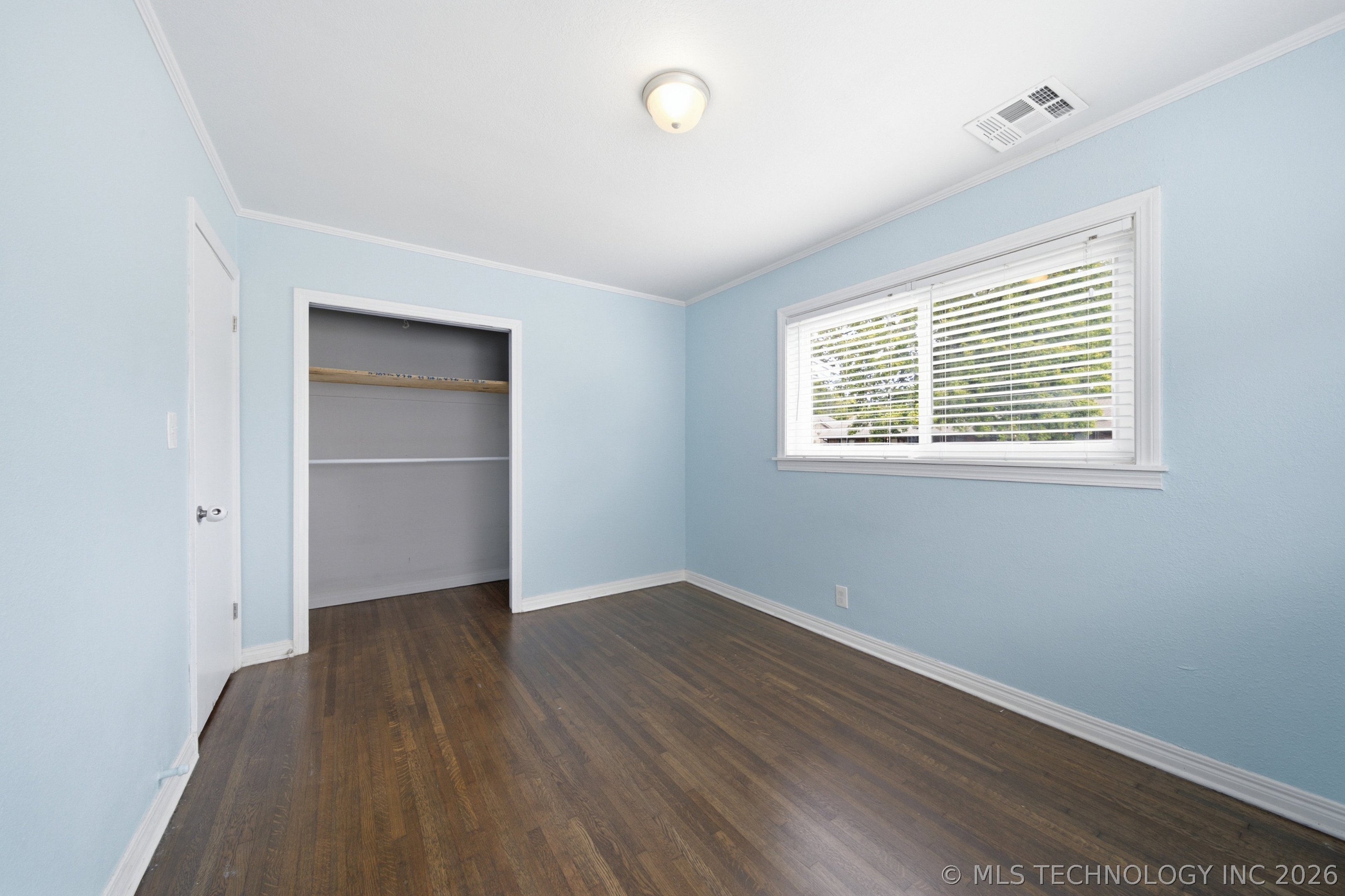 1552 E 49th Place Tulsa OK 74105