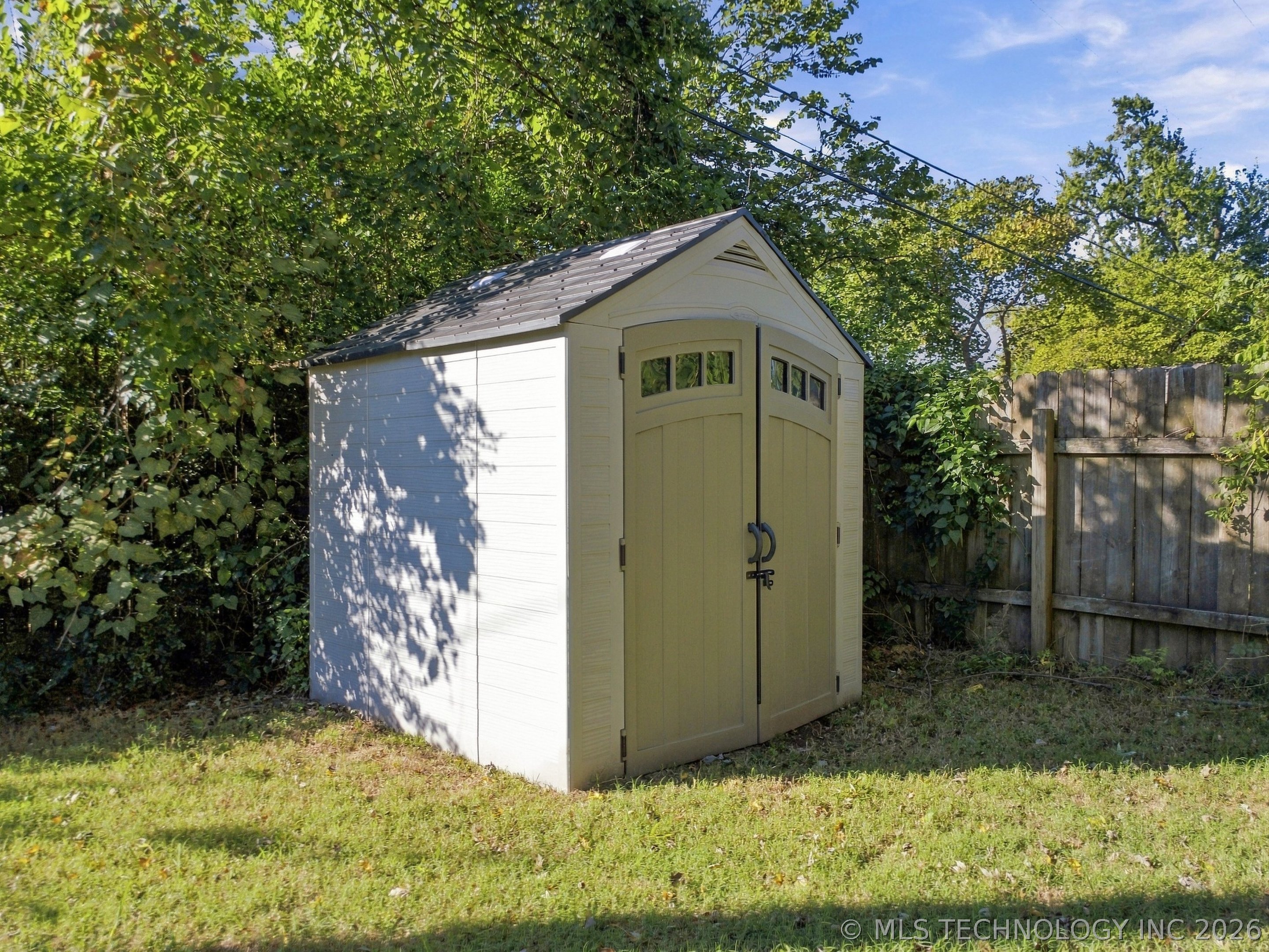 1552 E 49th Place Tulsa OK 74105