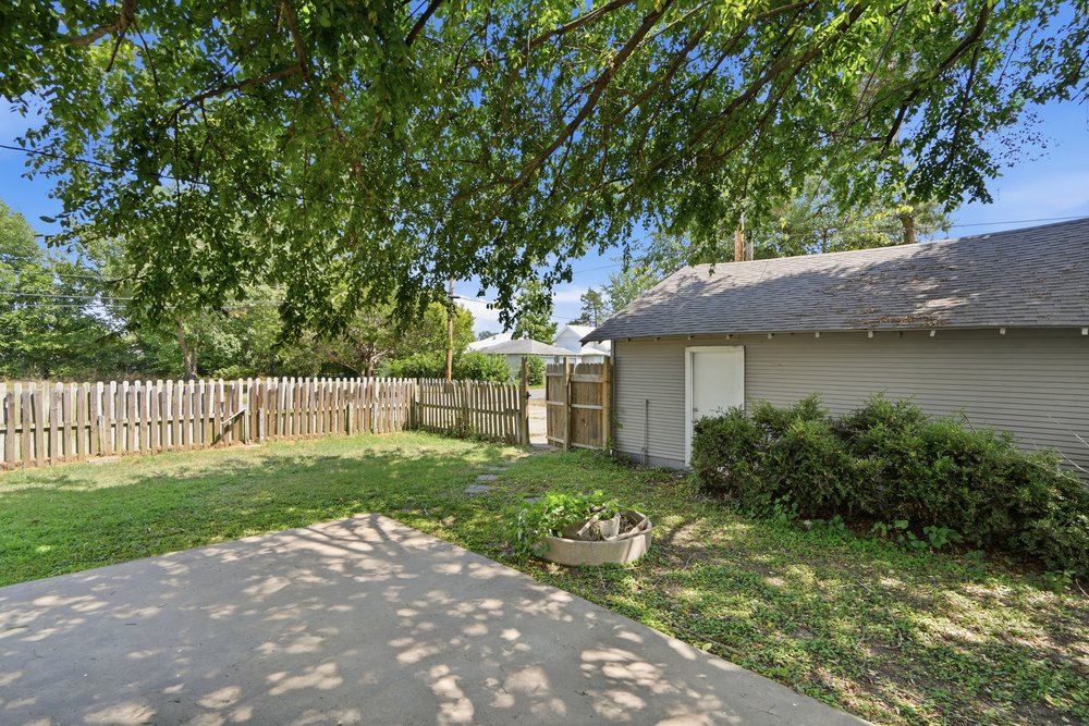 202 W Ada Street Sperry OK 74073