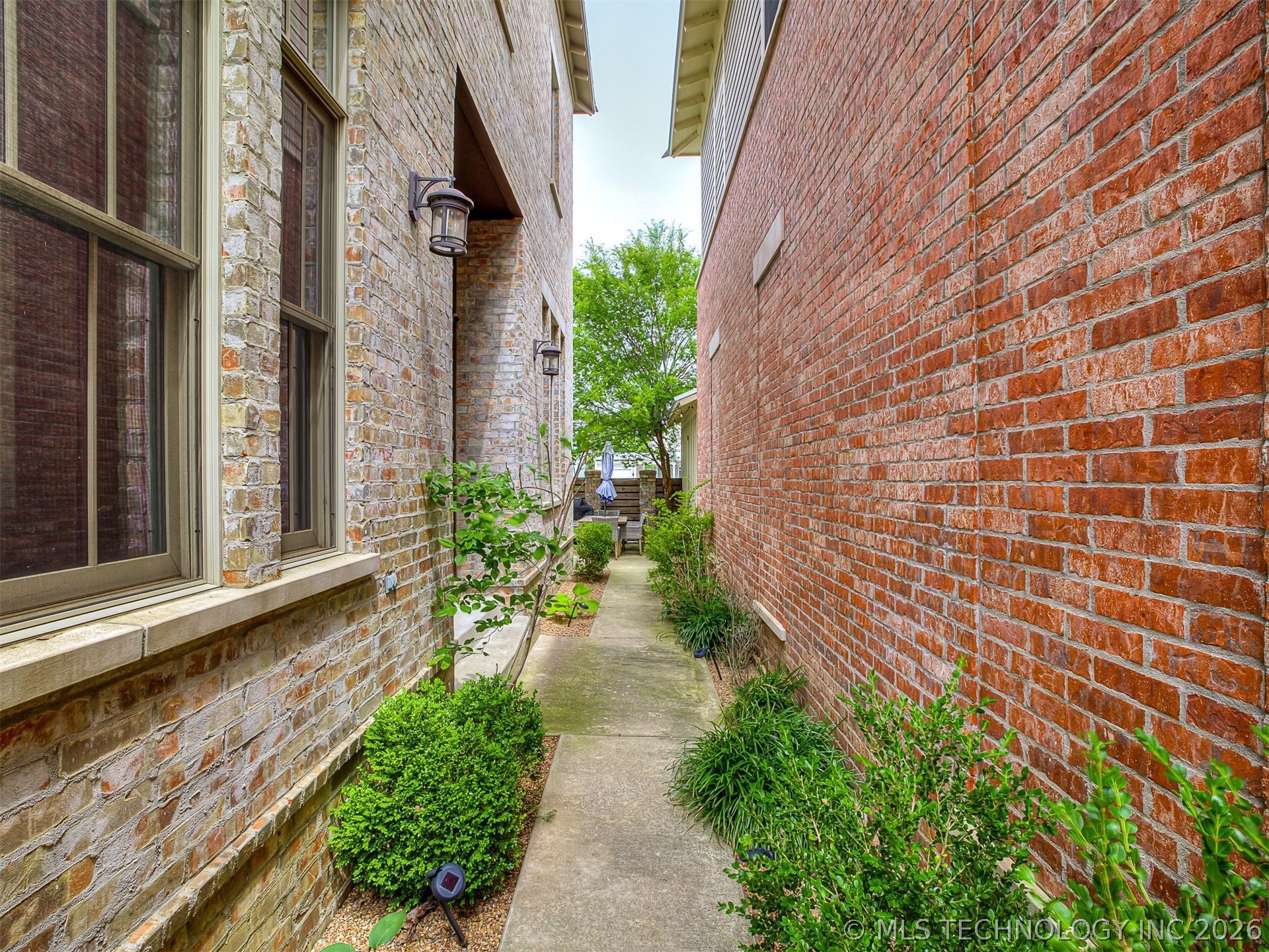 41 Park Street Carlton Landing OK 74432