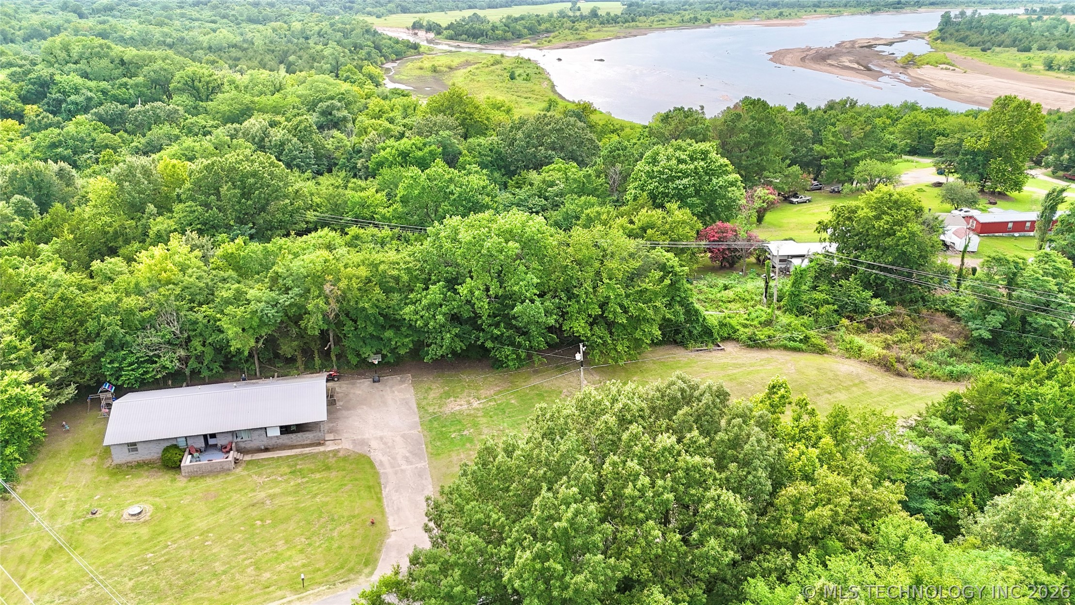 110 N Old State Highway 2 Whitefield OK 74472