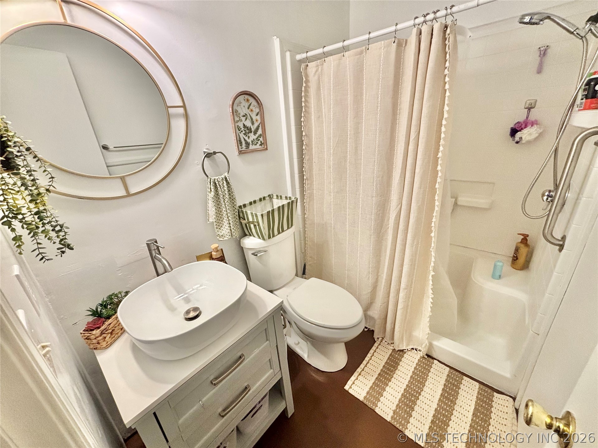 110 N Old State Highway 2 Whitefield OK 74472