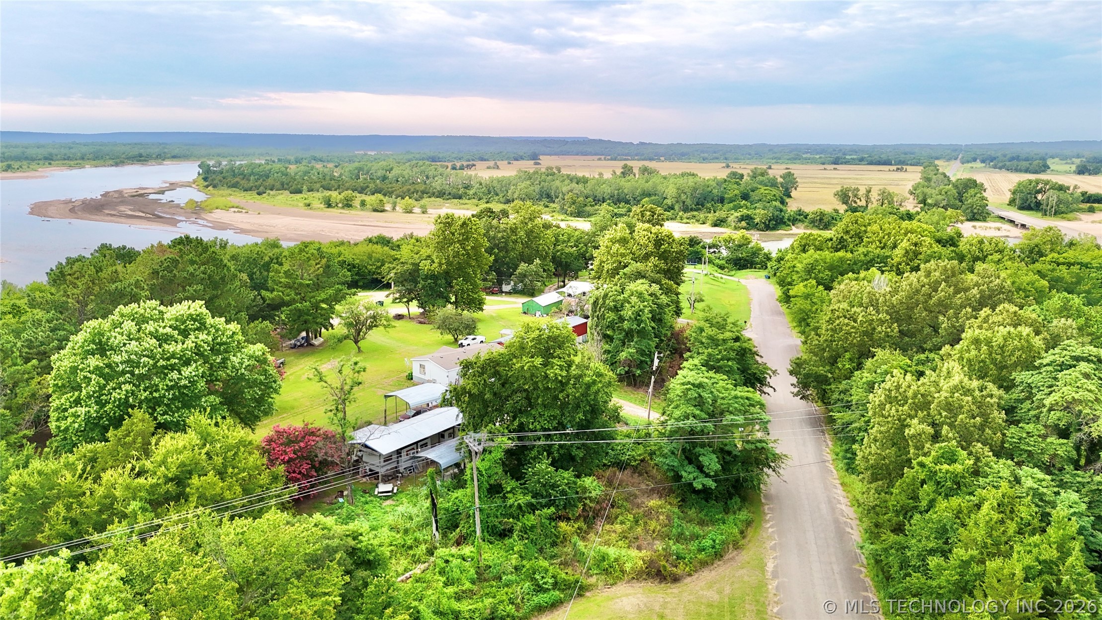 110 N Old State Highway 2 Whitefield OK 74472
