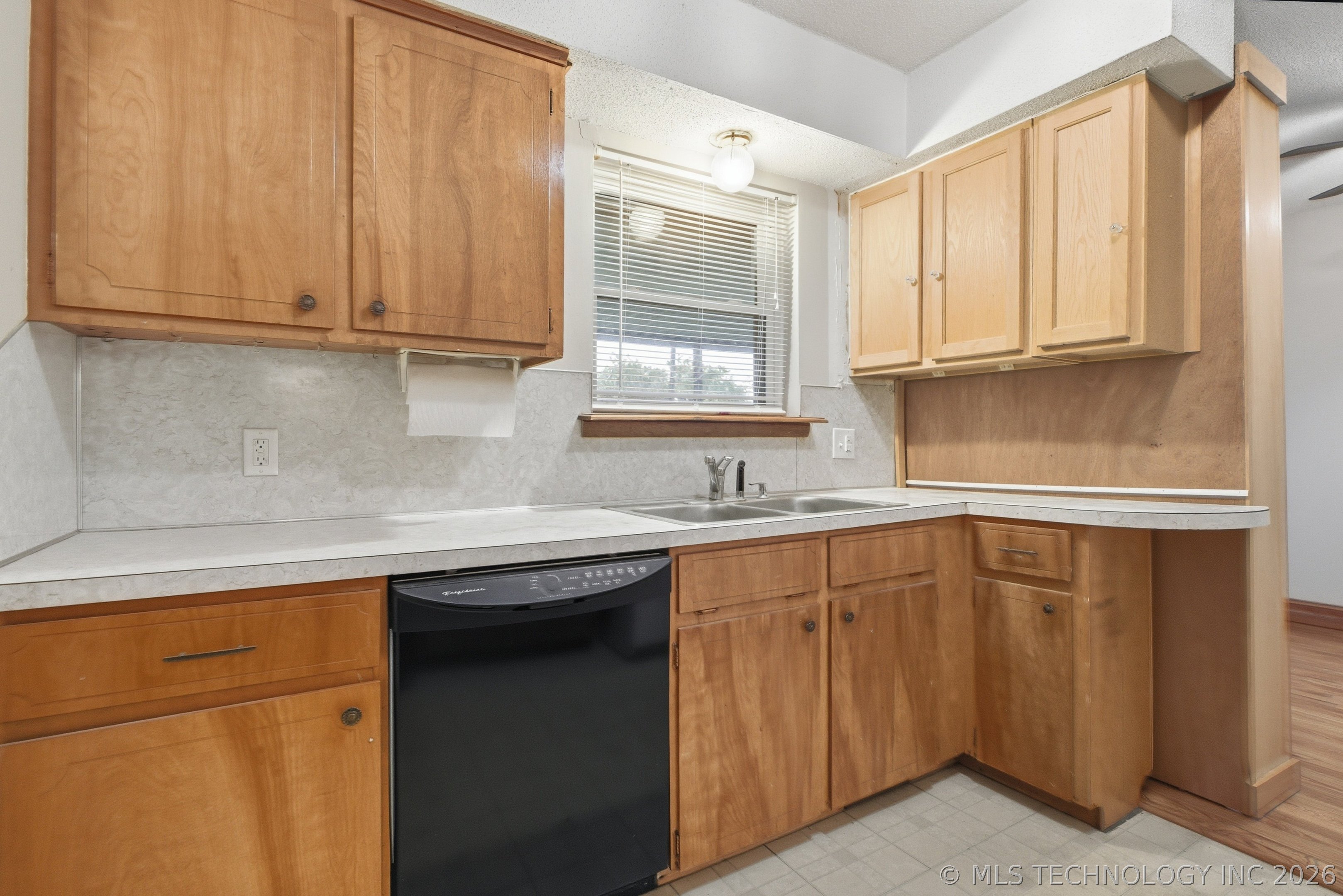 16553 E 2nd Place Tulsa OK 74108