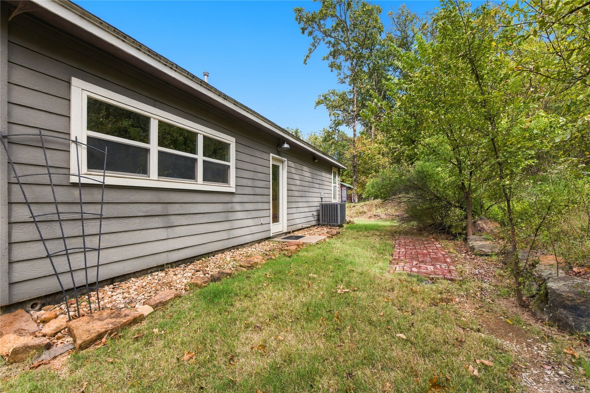 19398 Highway 80 Hulbert OK 74441