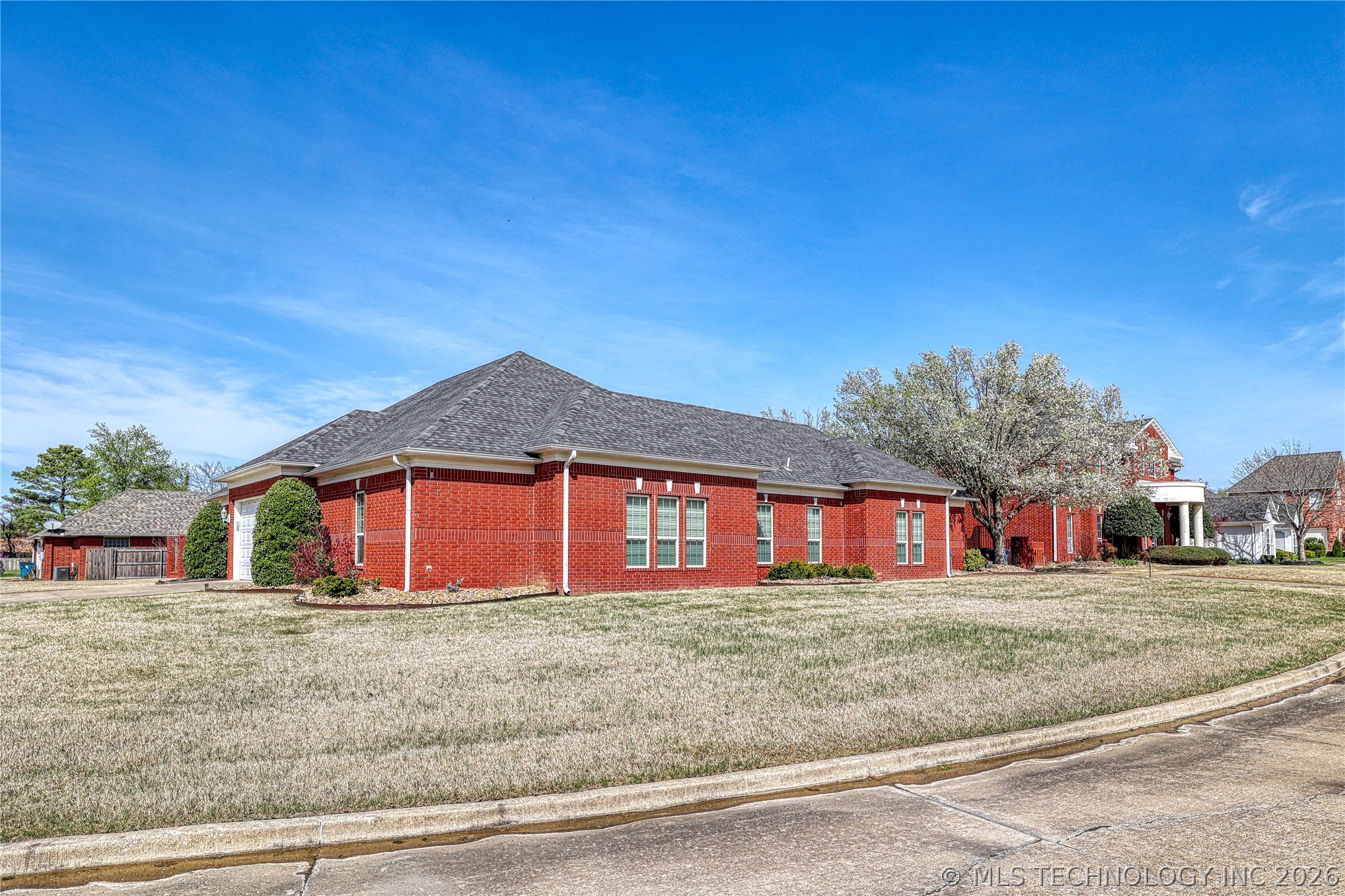 29 River Oaks Avenue Mcalester OK 74501