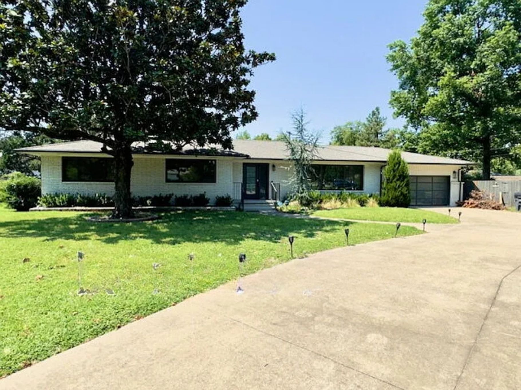 4051 E 46th Place Tulsa OK 74135
