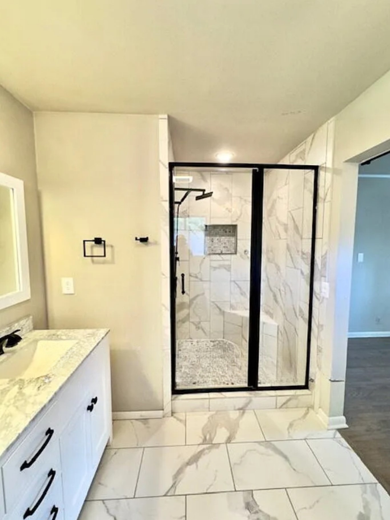 4051 E 46th Place Tulsa OK 74135