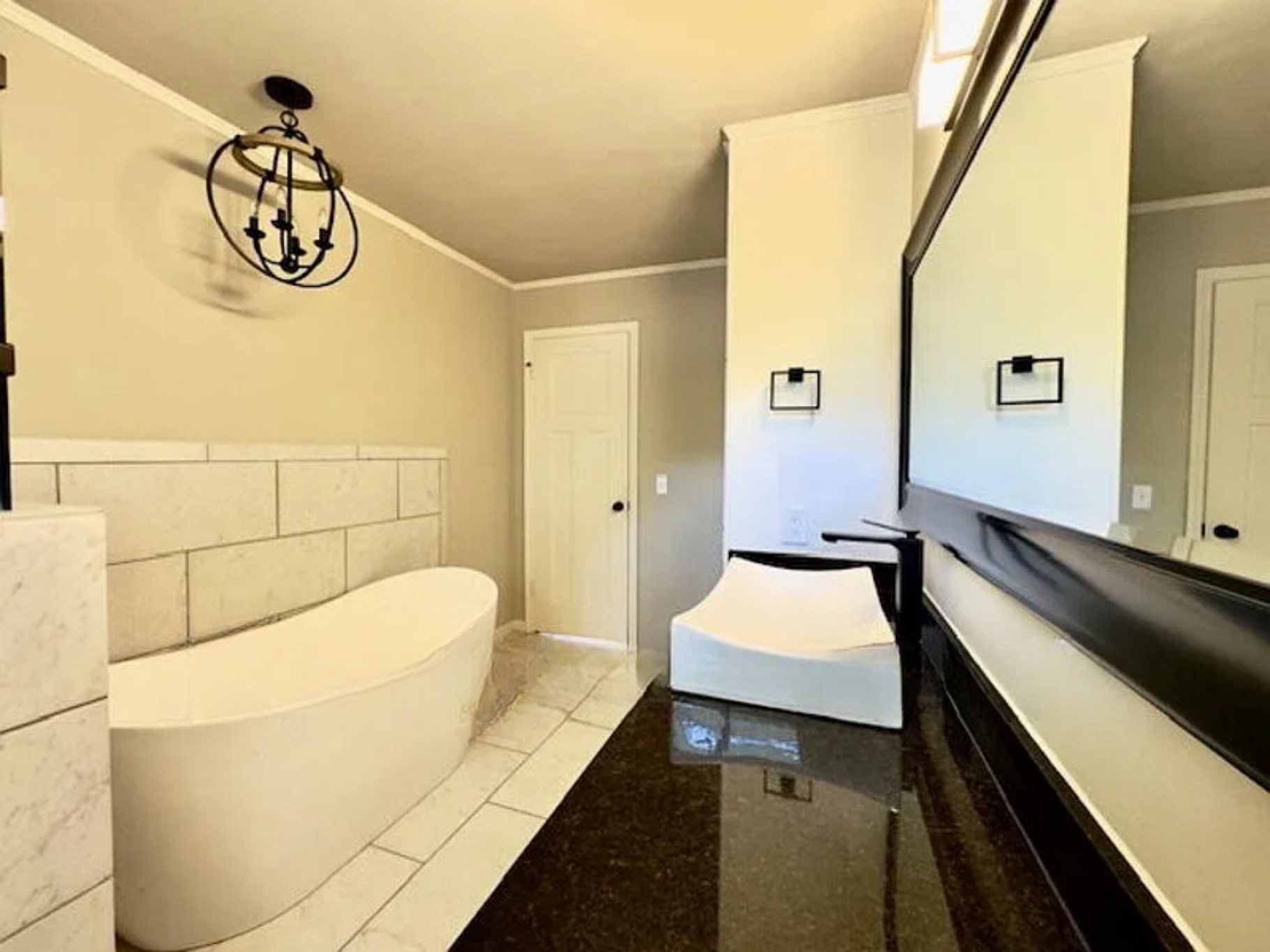 4051 E 46th Place Tulsa OK 74135