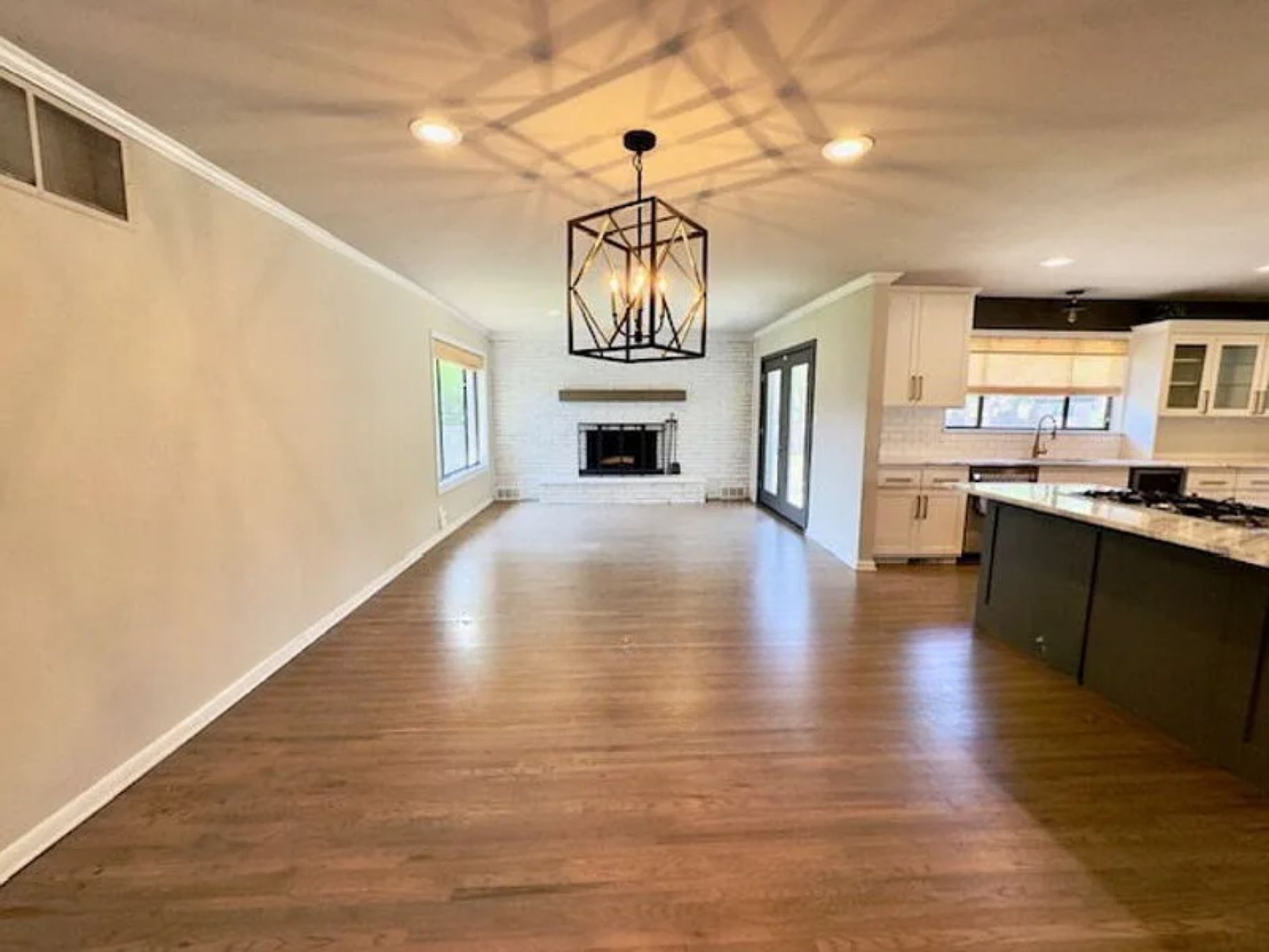4051 E 46th Place Tulsa OK 74135