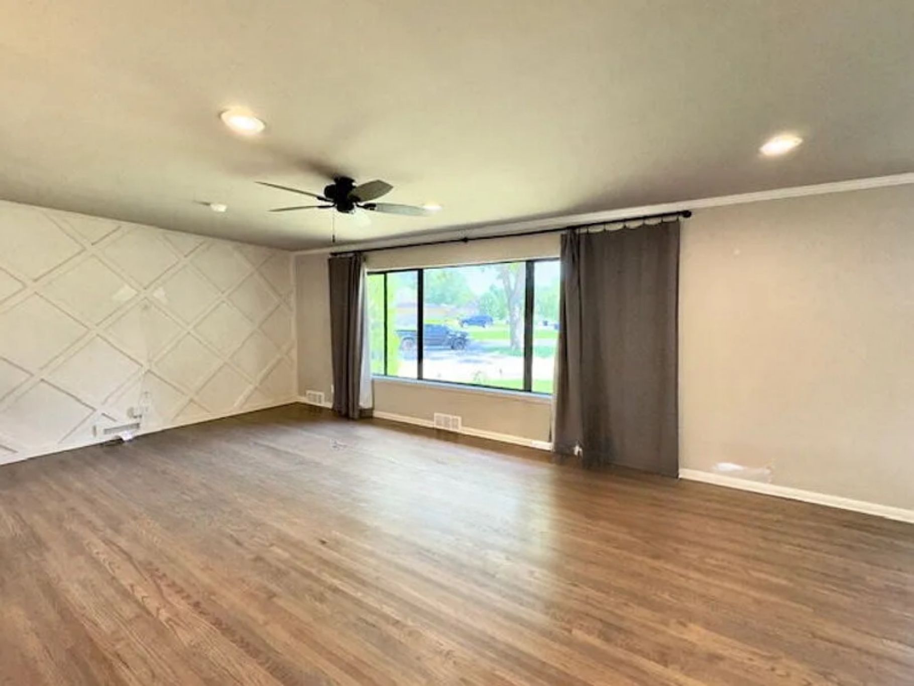 4051 E 46th Place Tulsa OK 74135