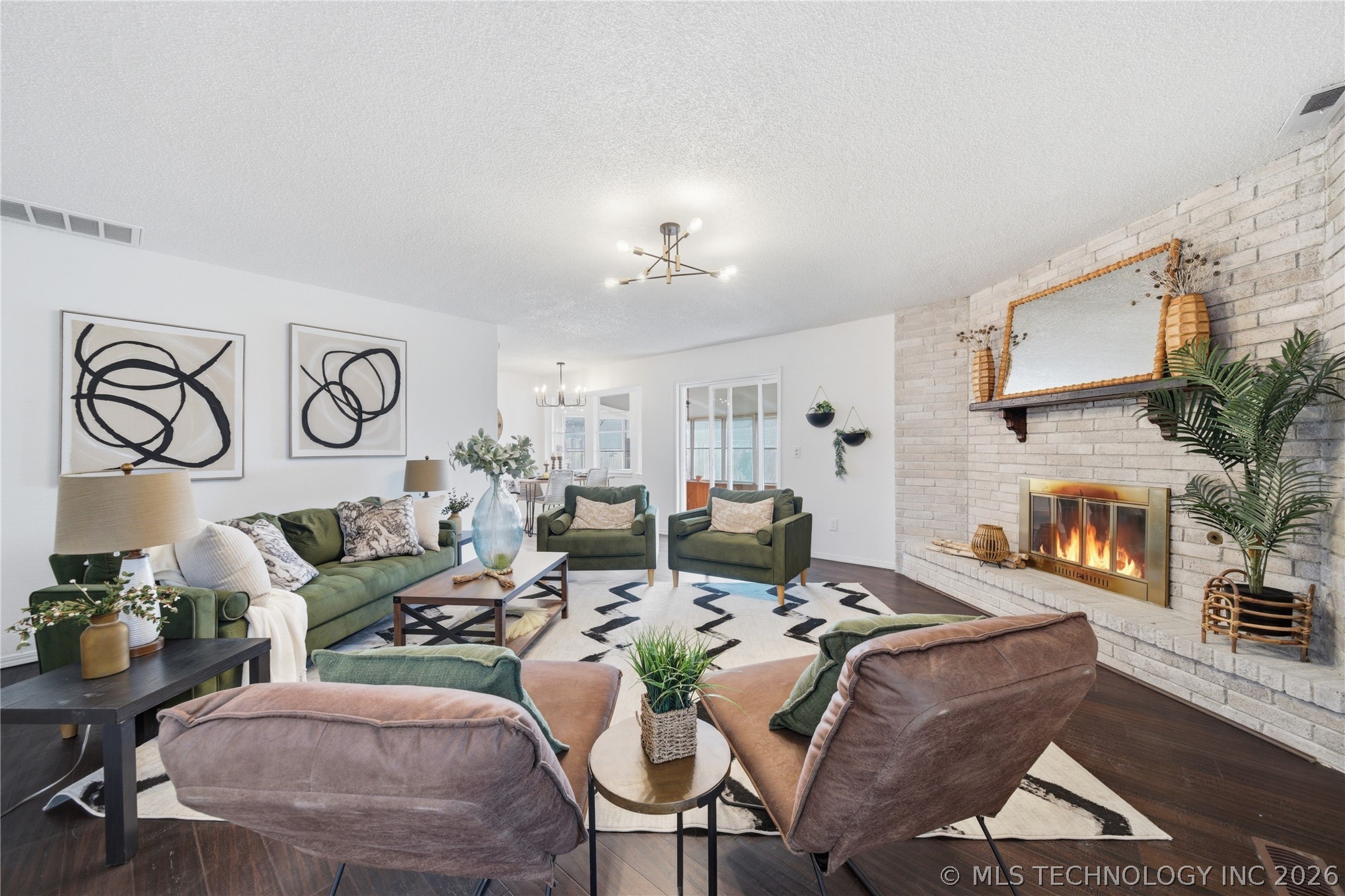 213 S 184th Eastavenue Tulsa OK 74108