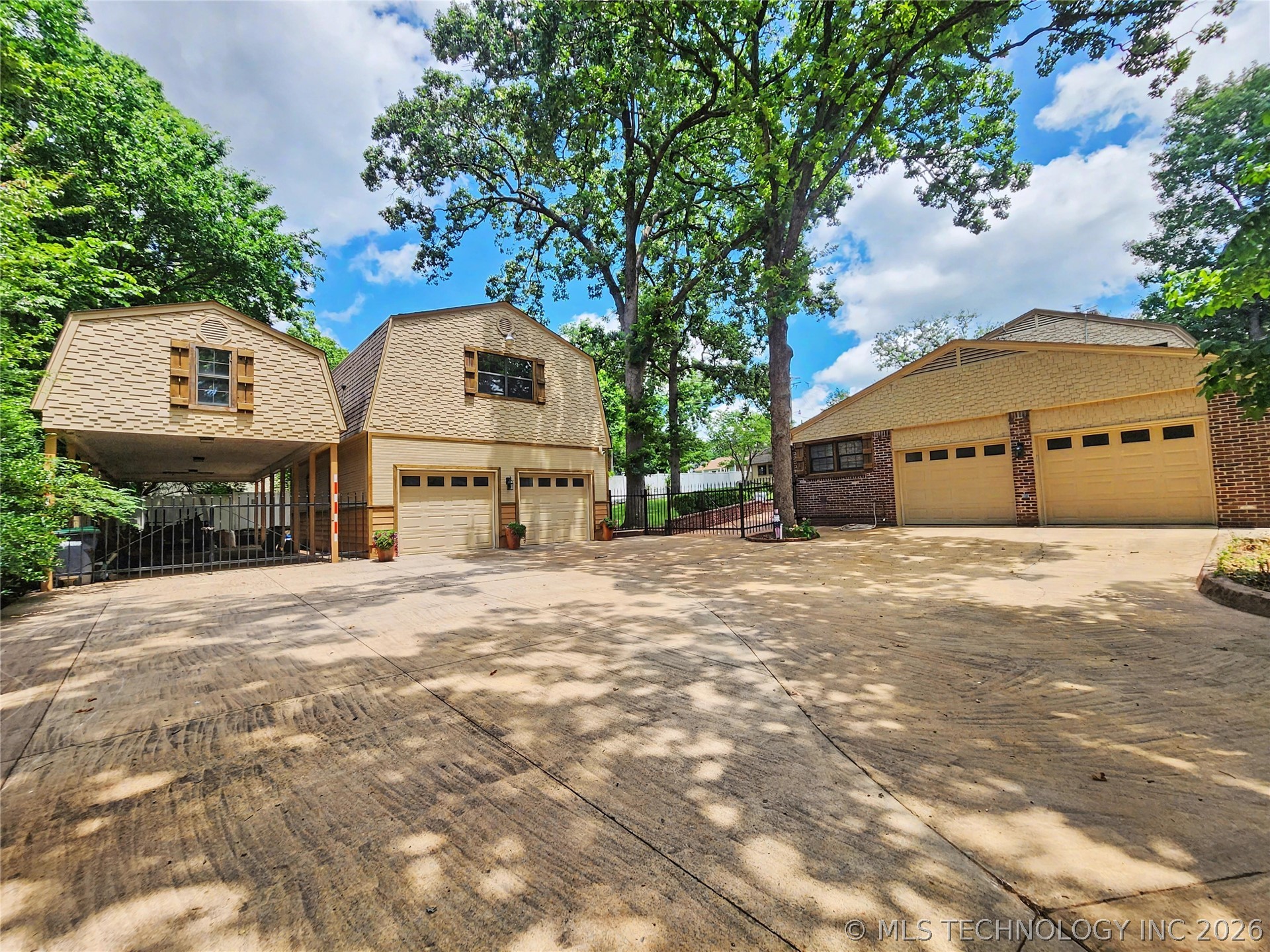 425 E Seneca Street Tahlequah OK 74464
