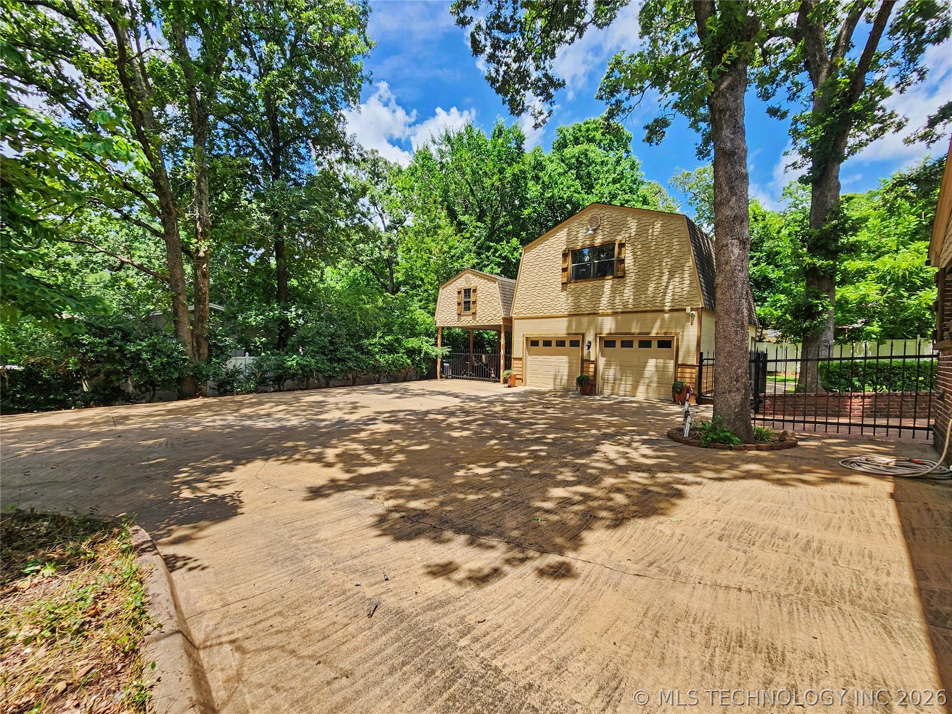 425 E Seneca Street Tahlequah OK 74464