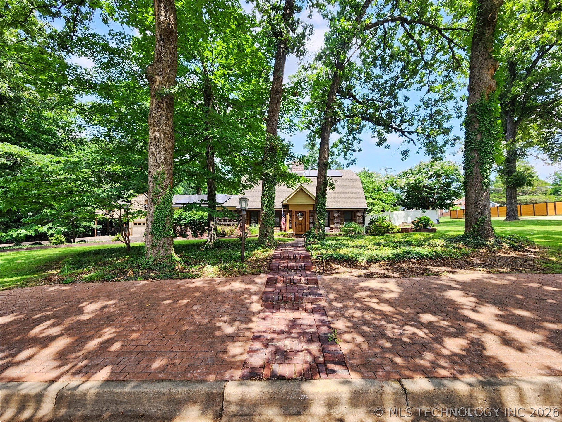 425 E Seneca Street Tahlequah OK 74464