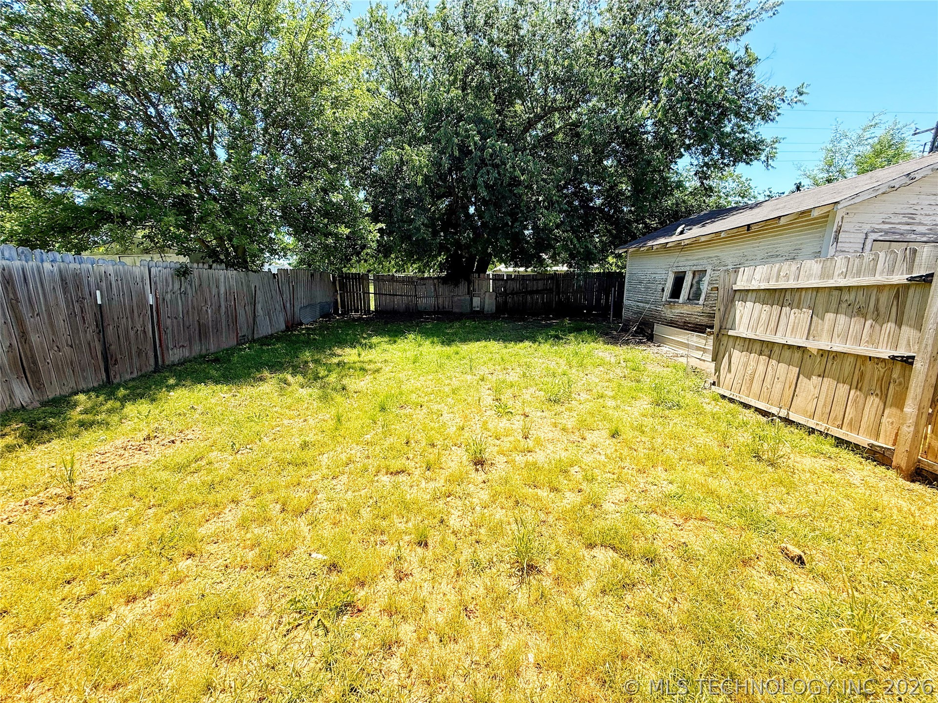 821 N Bullitt Holdenville OK 74848